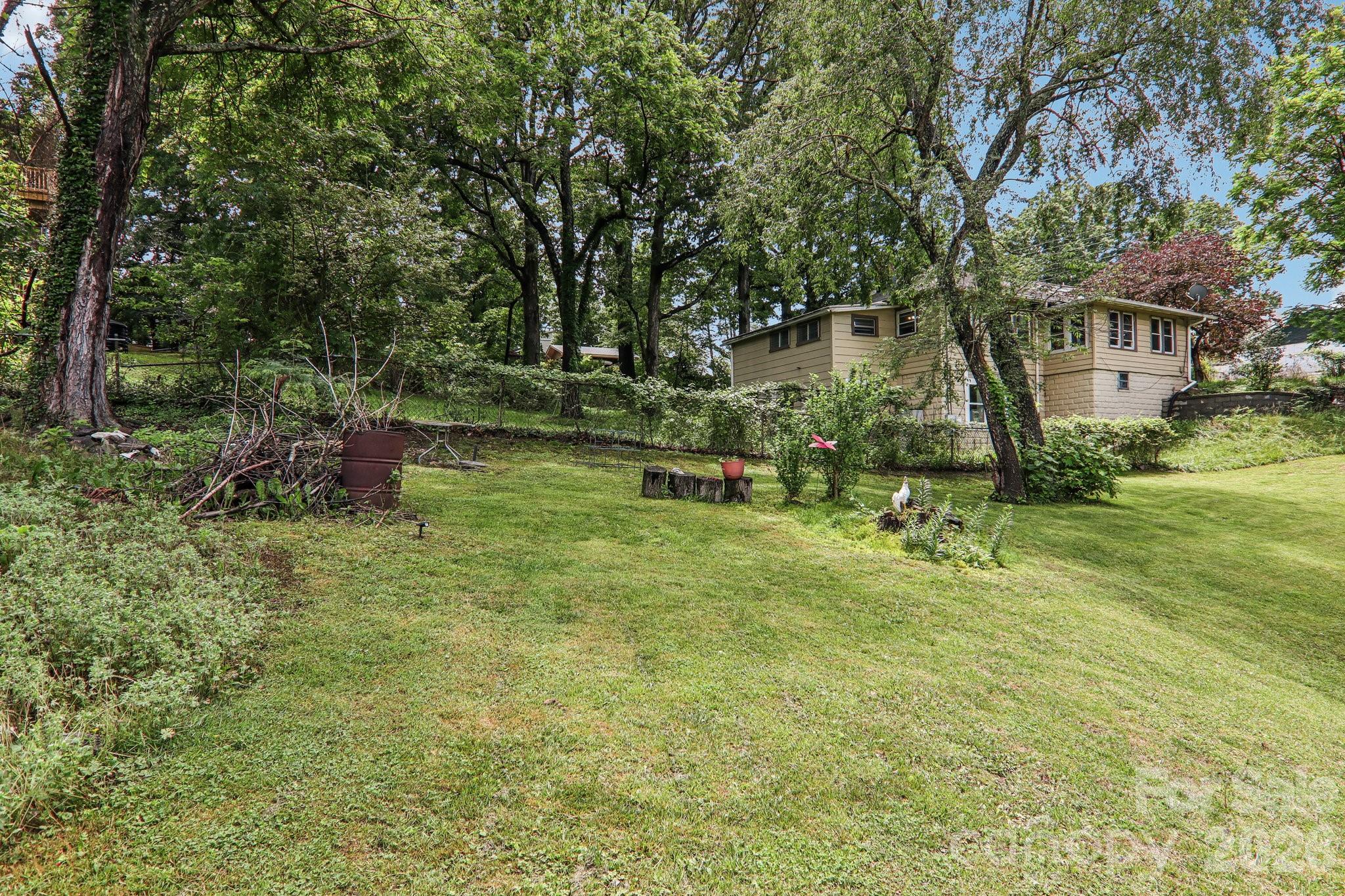 1 Camby Street — Asheville