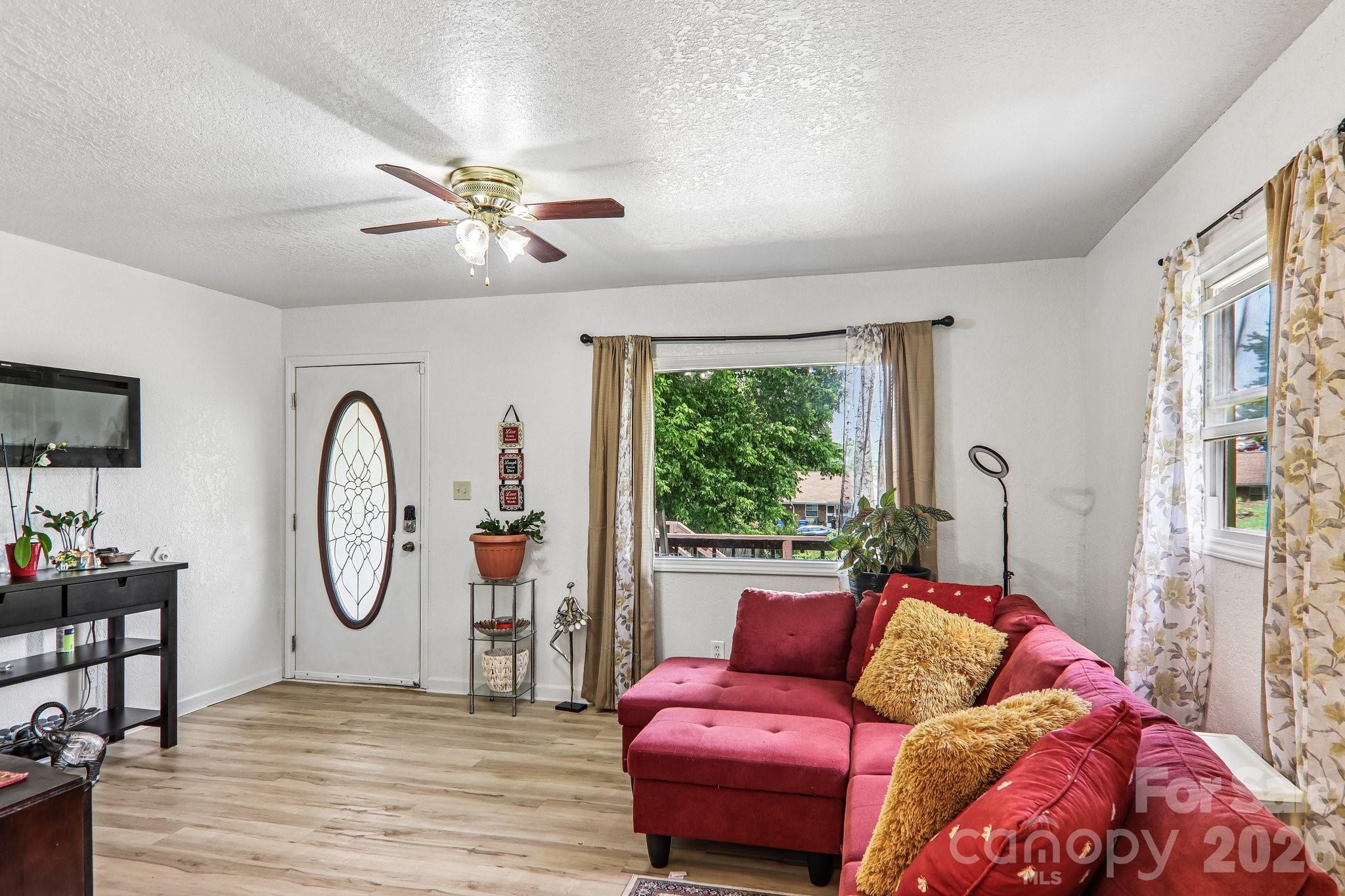 1 Camby Street — Asheville