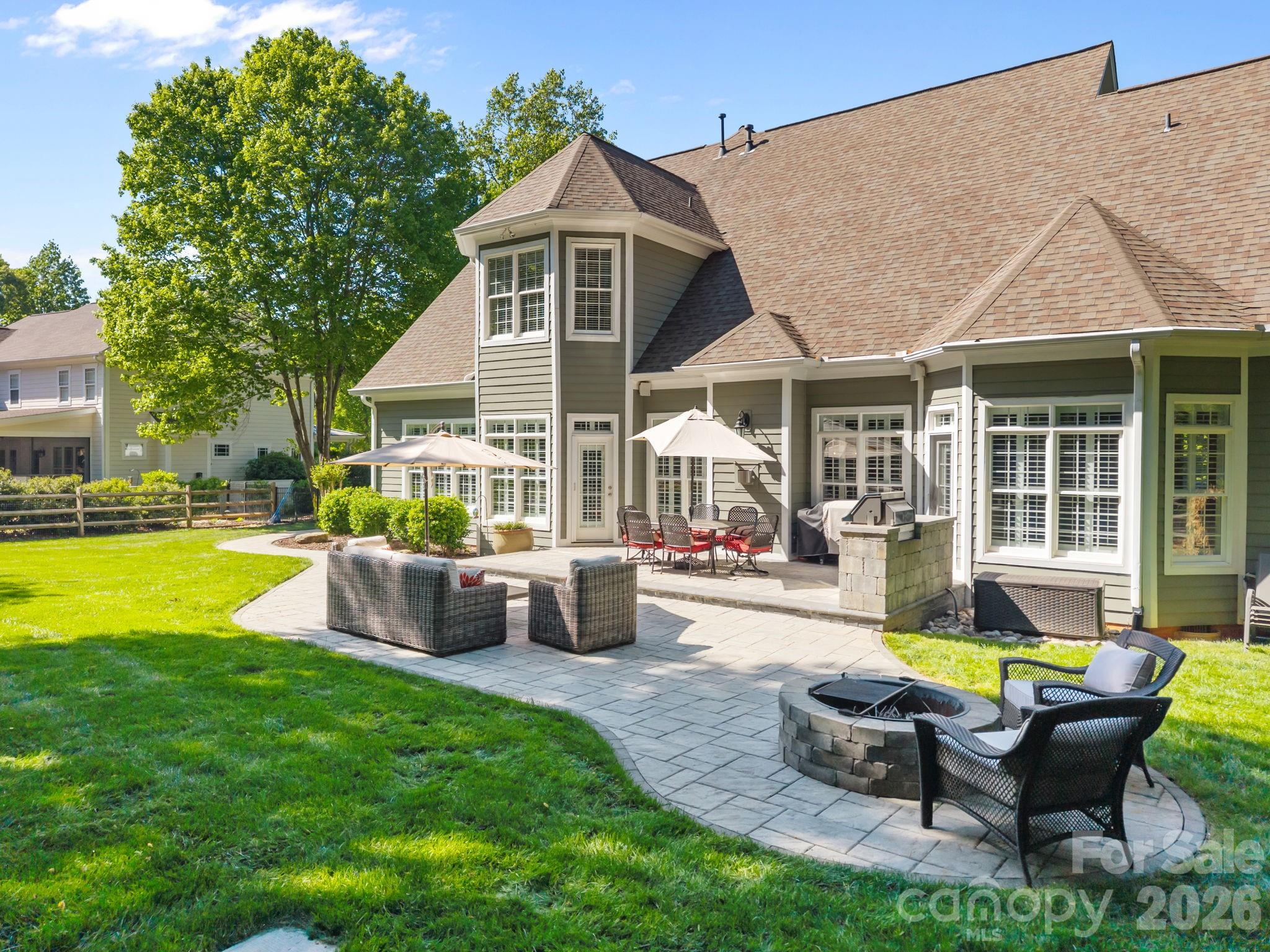 107 Spears Creek Drive — Mooresville