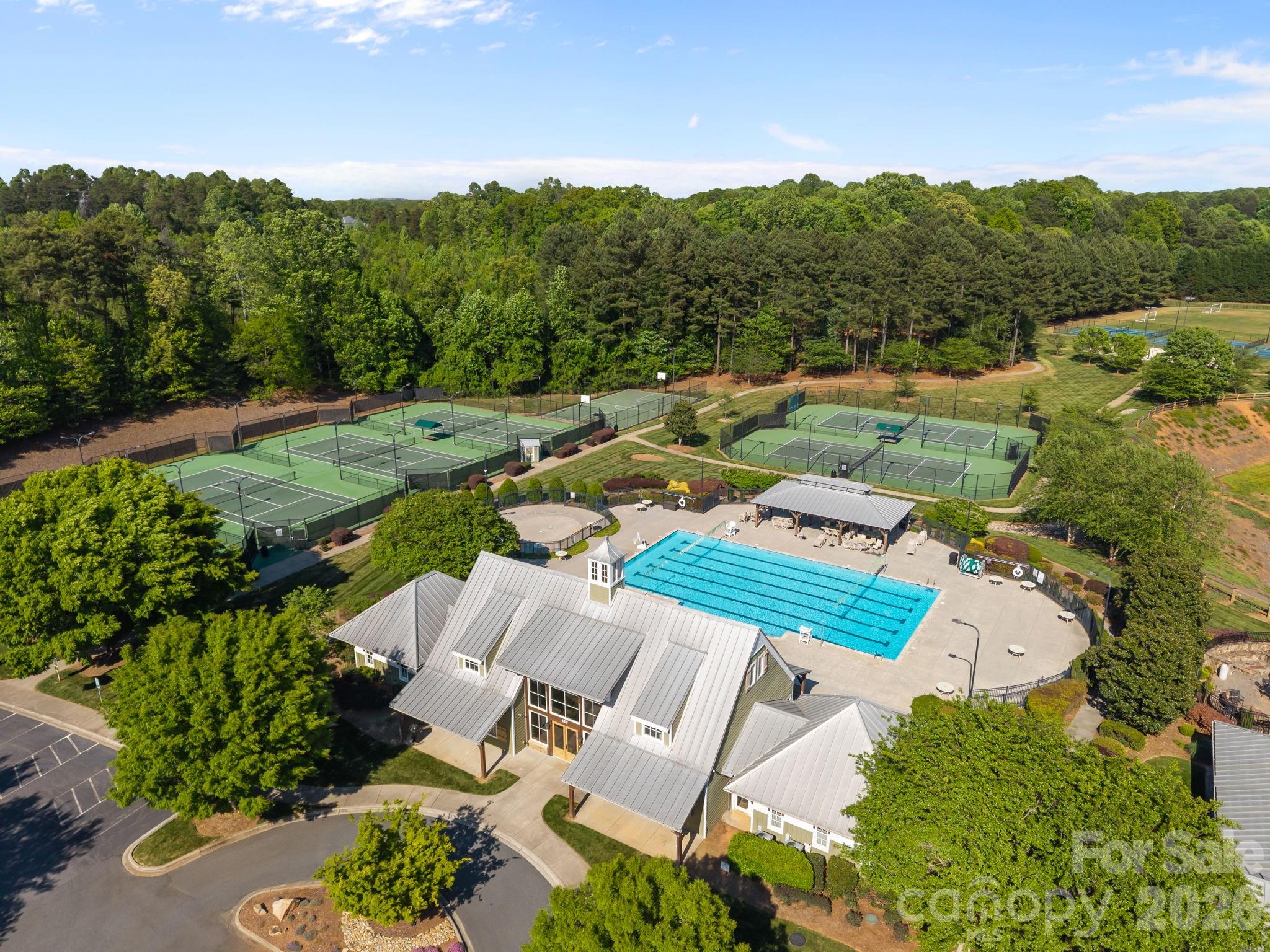 107 Spears Creek Drive — Mooresville