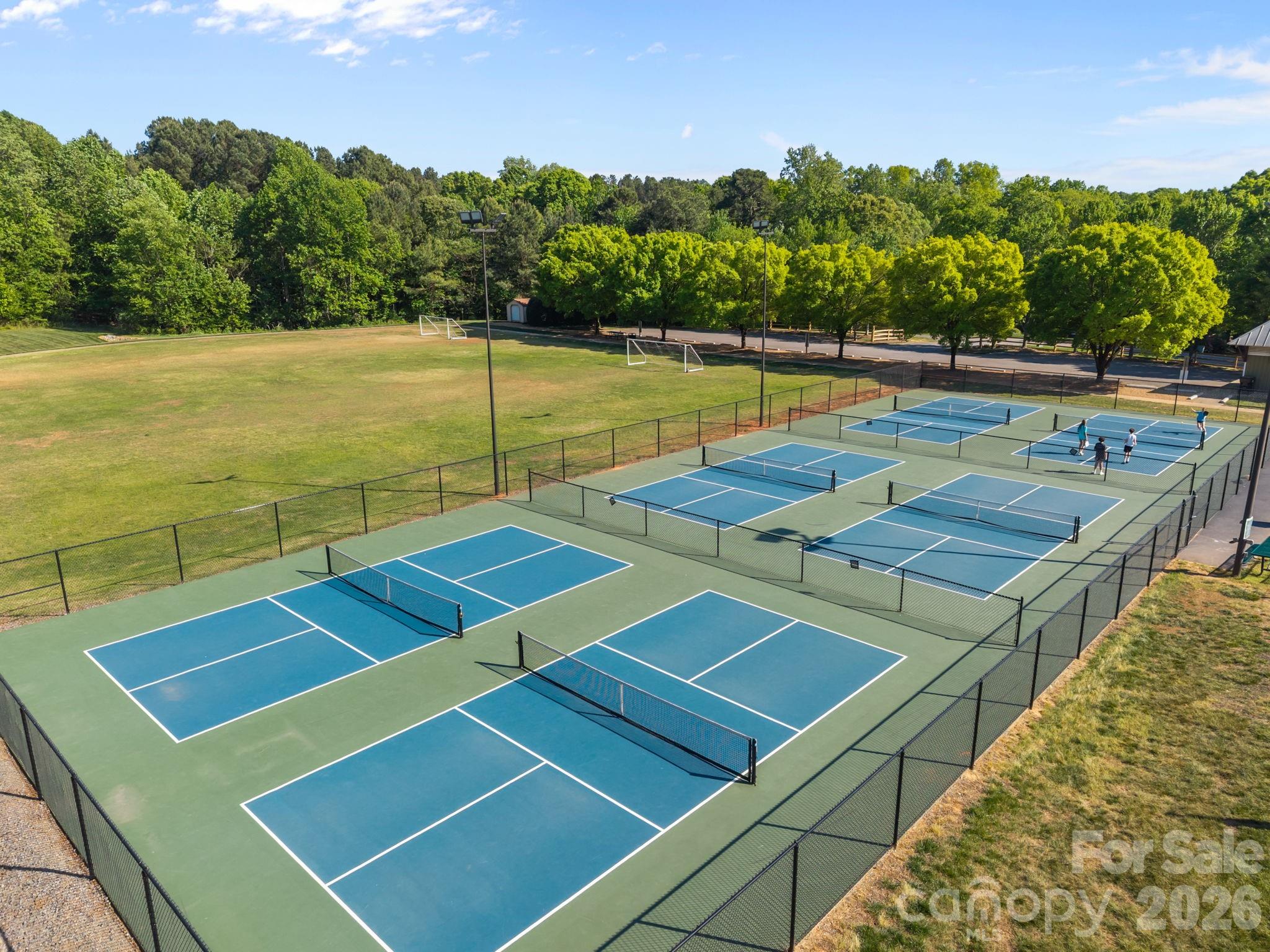 107 Spears Creek Drive — Mooresville