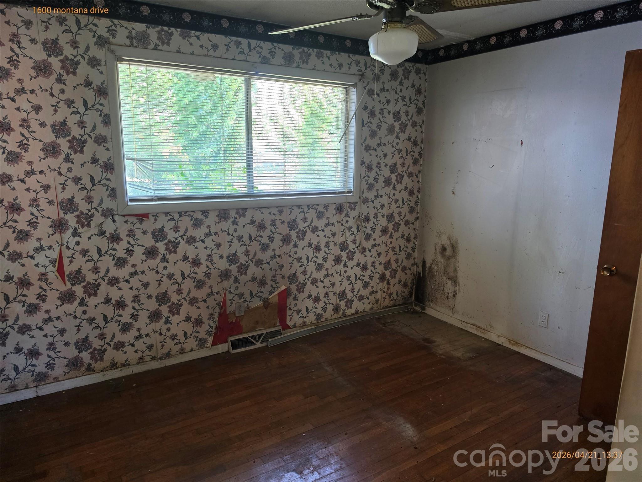 1600 Montana Drive — Charlotte