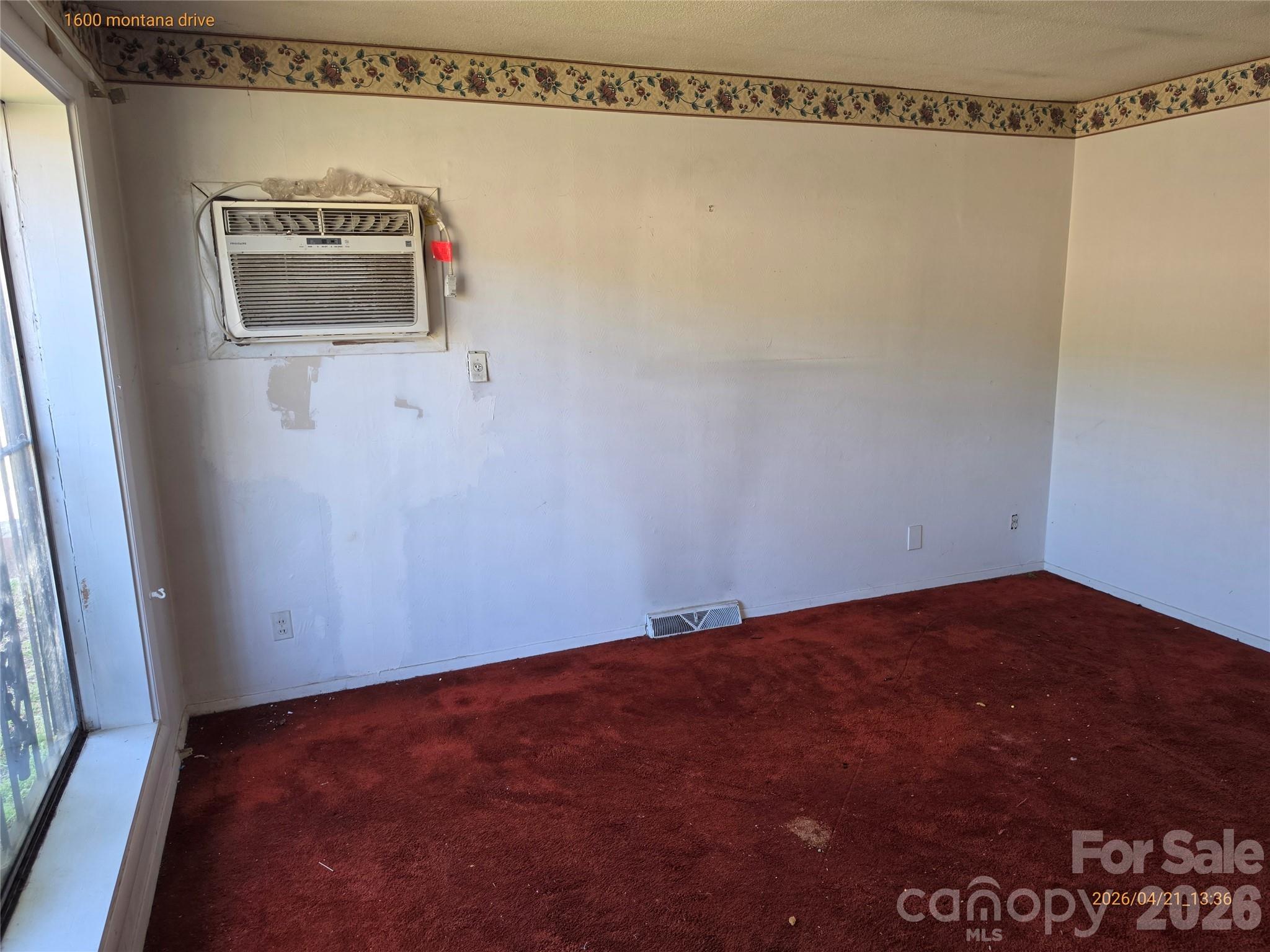 1600 Montana Drive — Charlotte