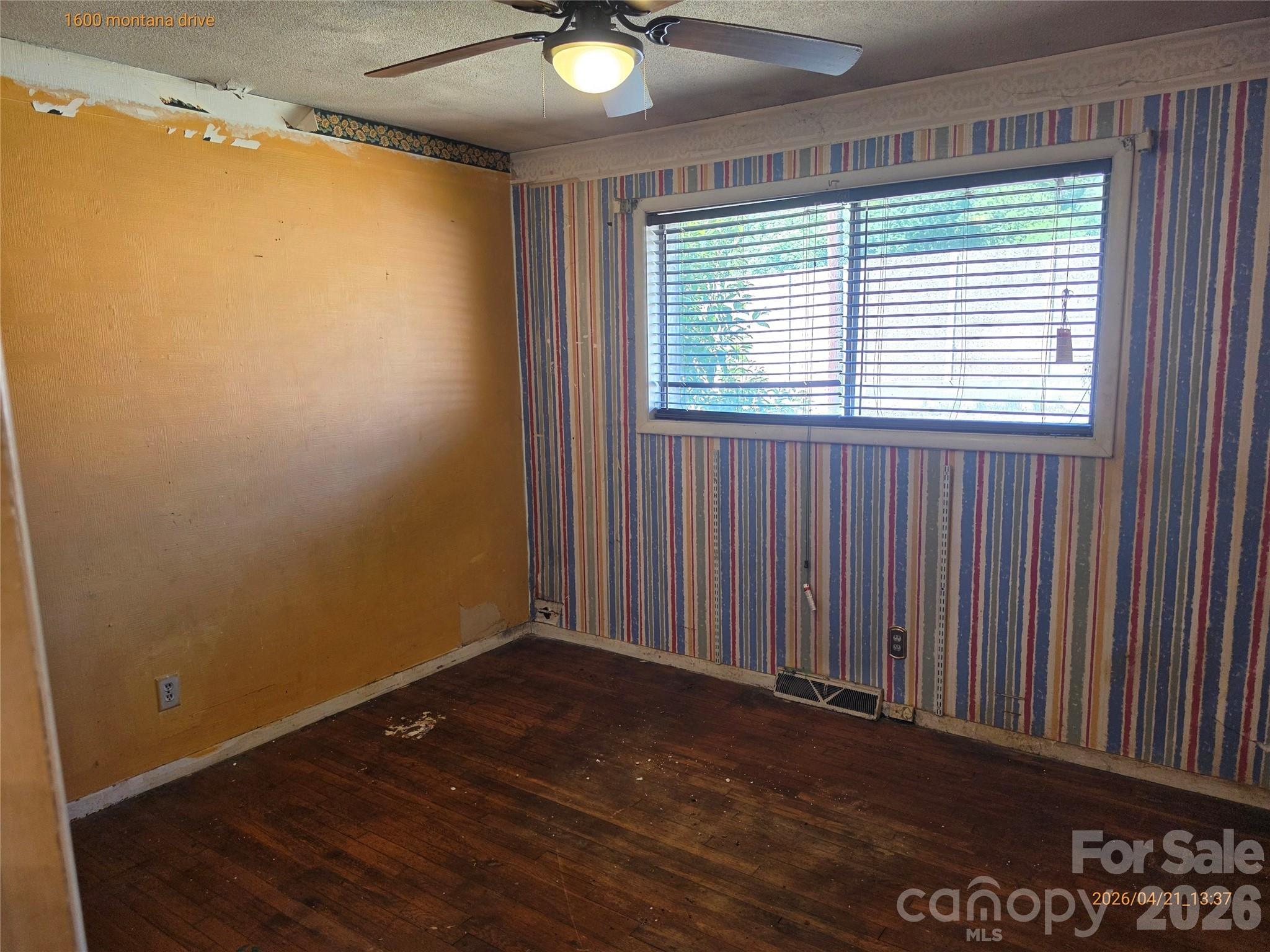 1600 Montana Drive — Charlotte