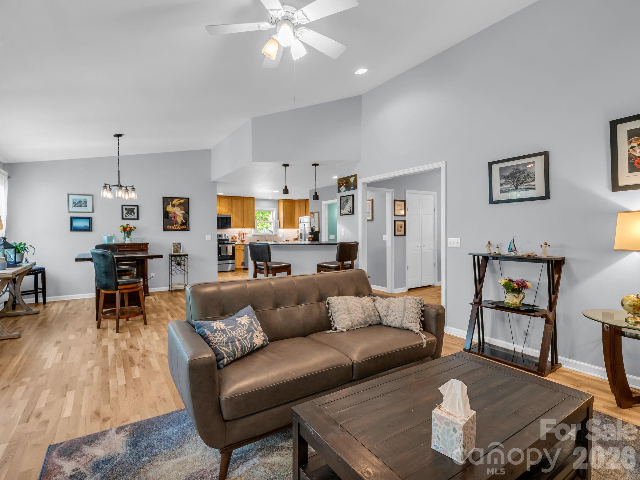 179 Kingfisher Lane — Mills River