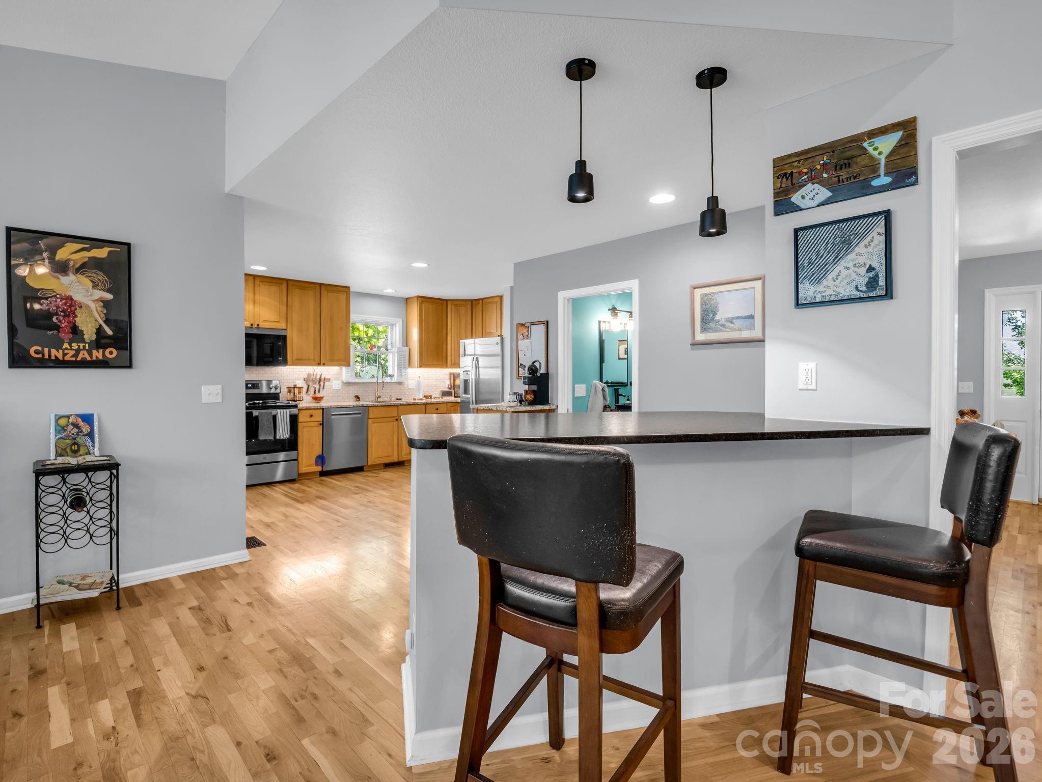 179 Kingfisher Lane — Mills River