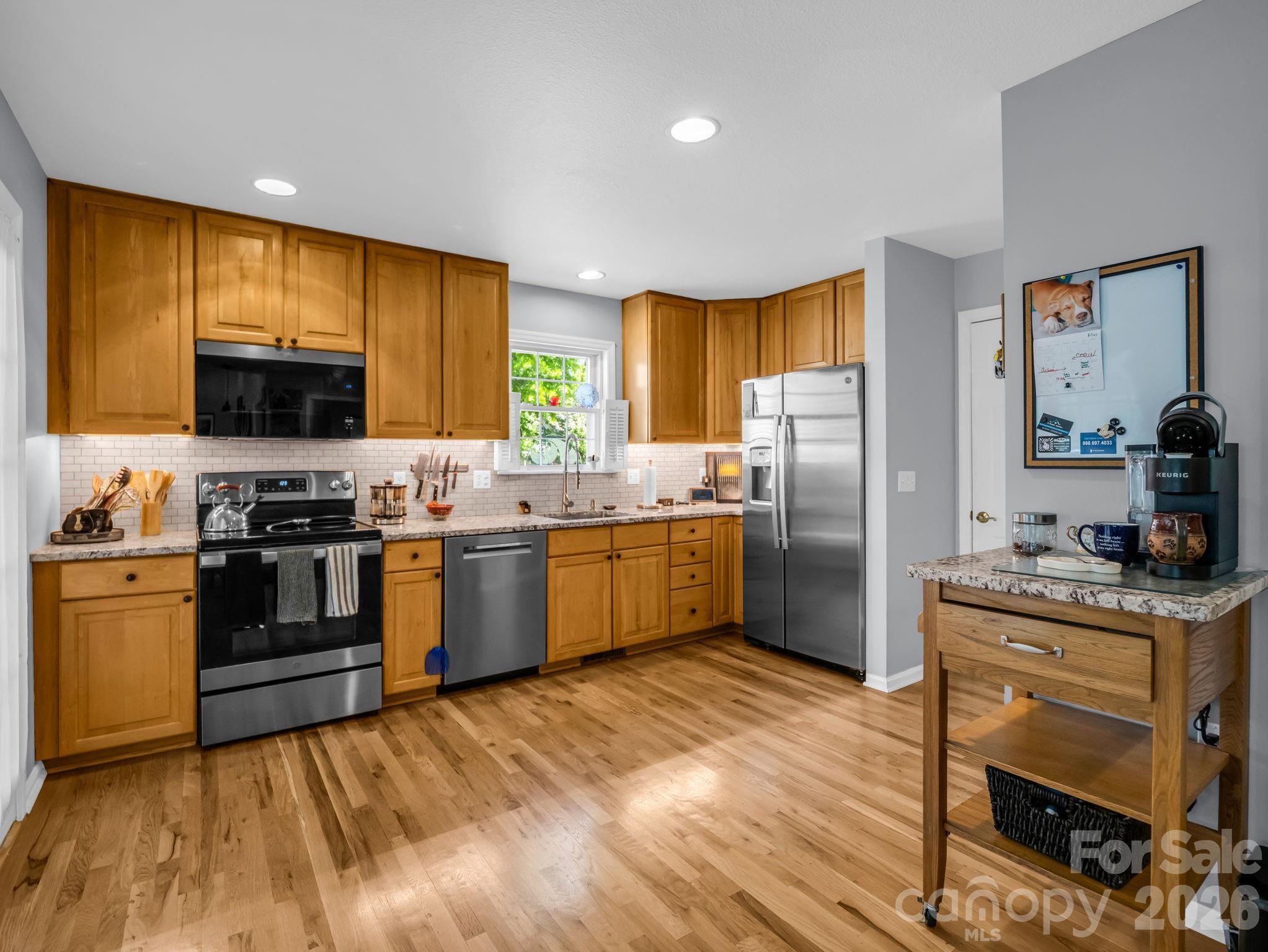 179 Kingfisher Lane — Mills River