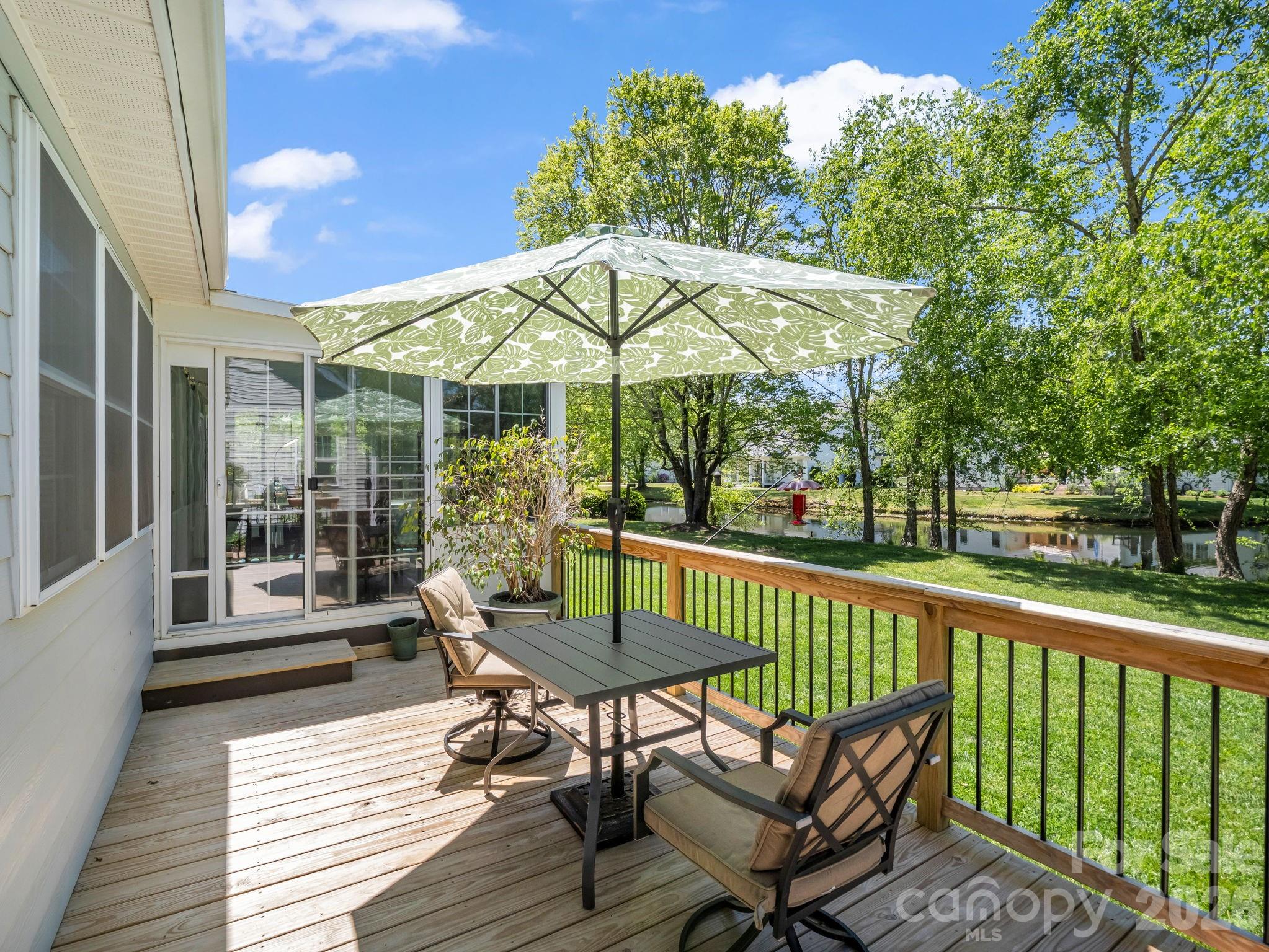 179 Kingfisher Lane — Mills River
