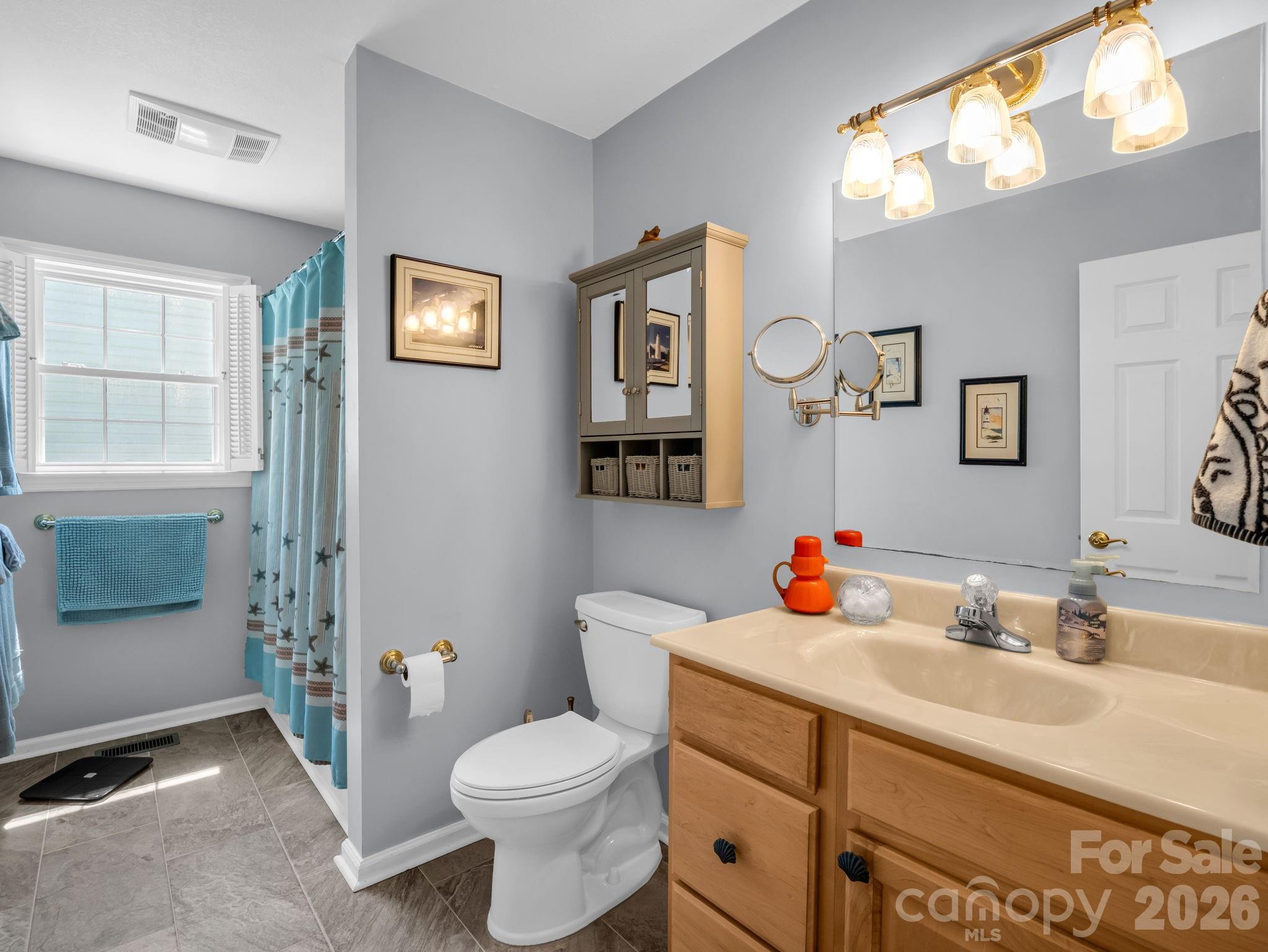 179 Kingfisher Lane — Mills River