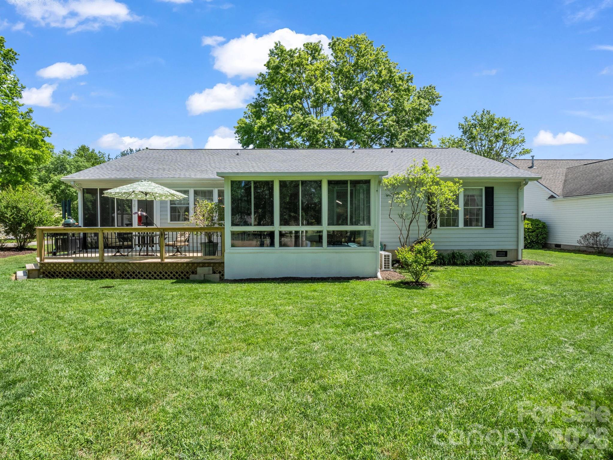 179 Kingfisher Lane — Mills River