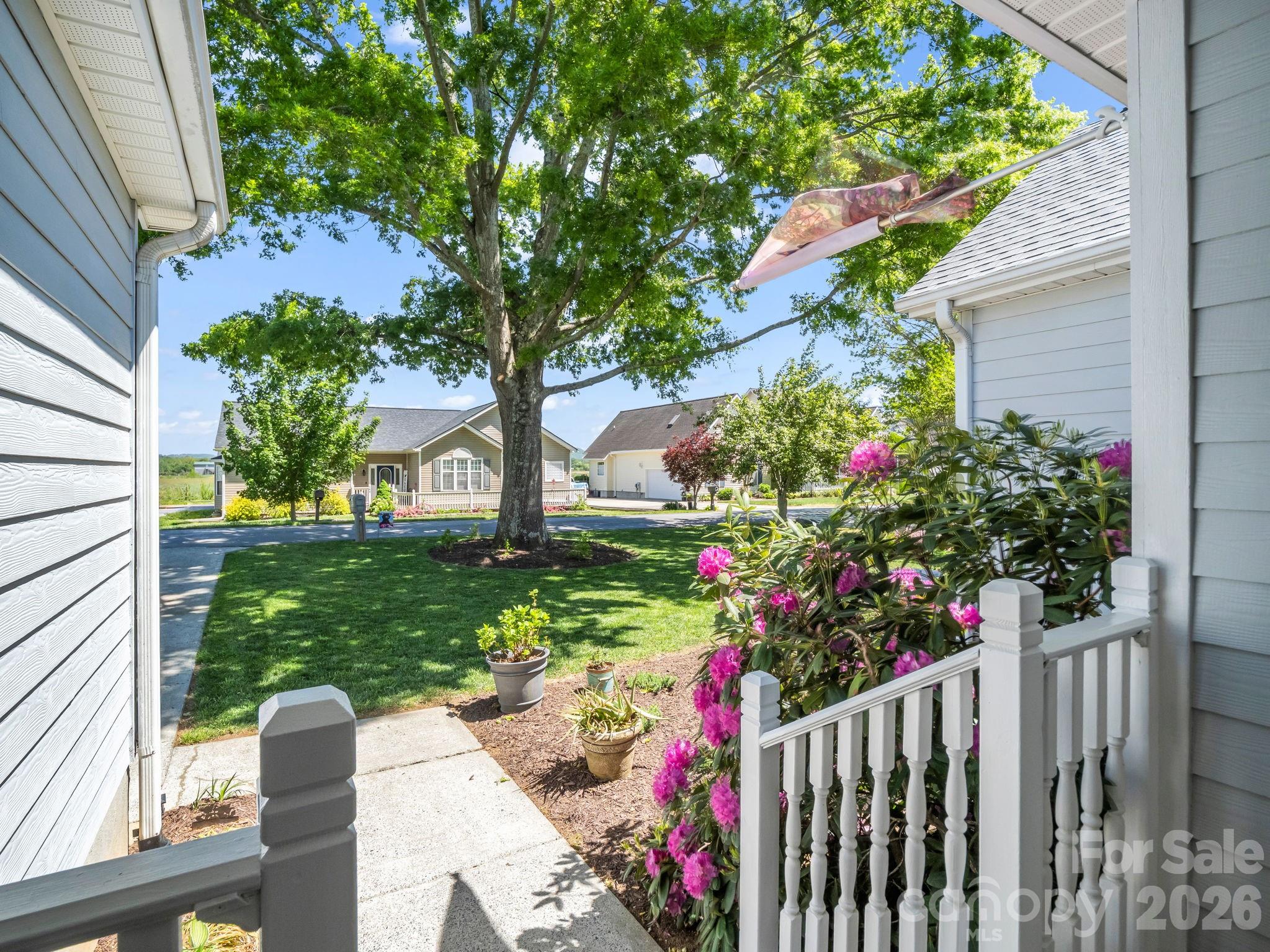 179 Kingfisher Lane — Mills River