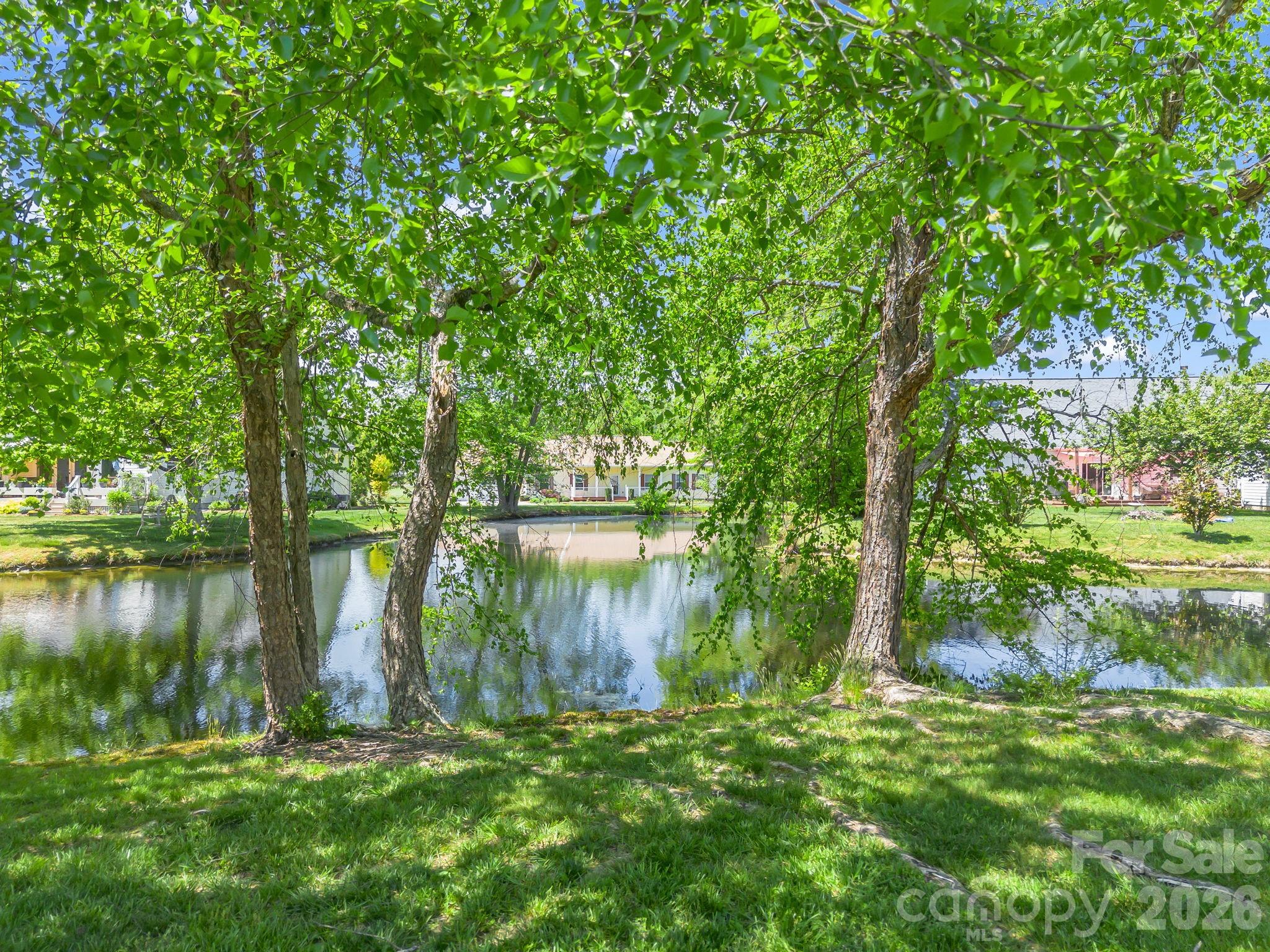 179 Kingfisher Lane — Mills River