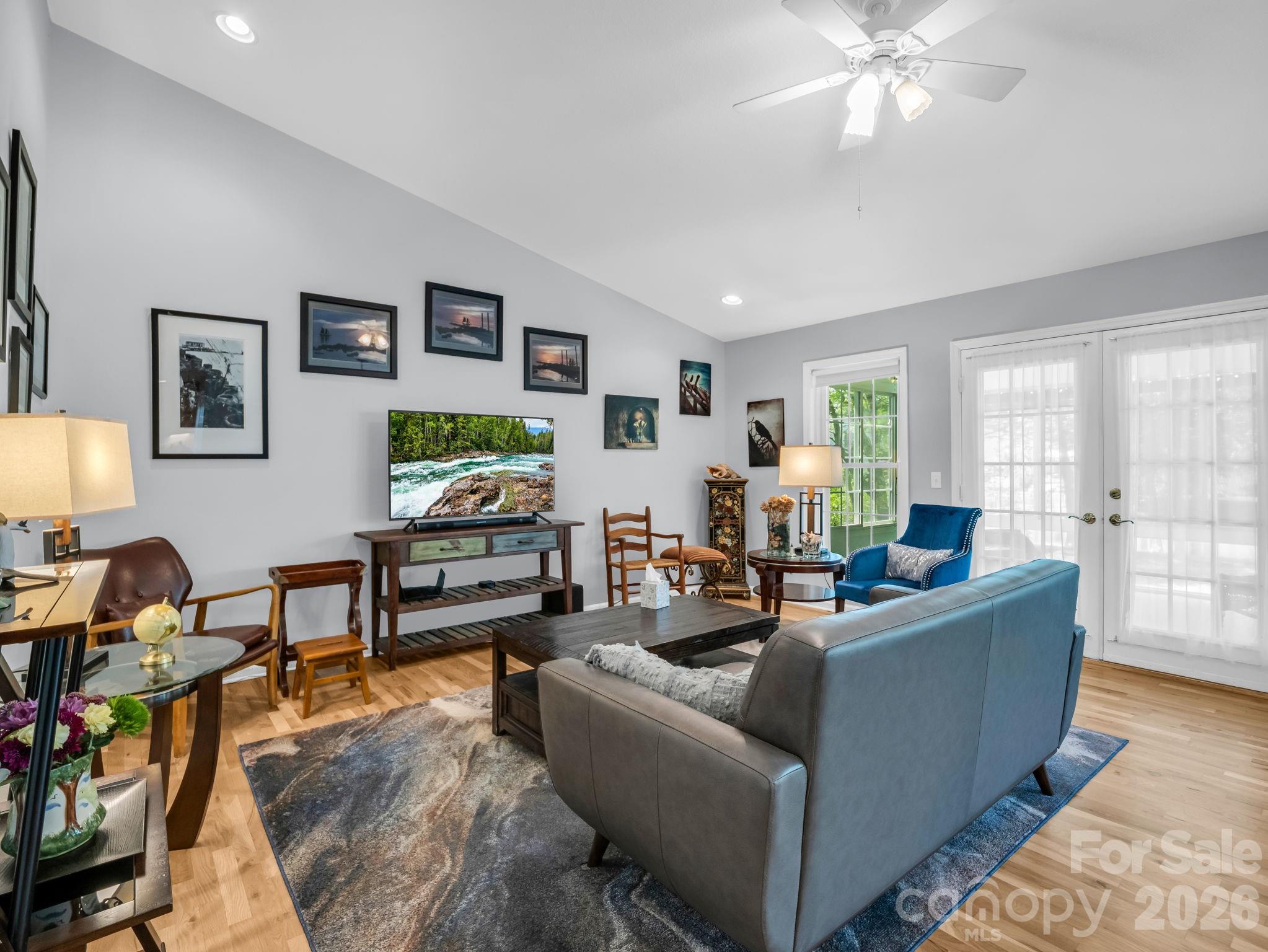 179 Kingfisher Lane — Mills River