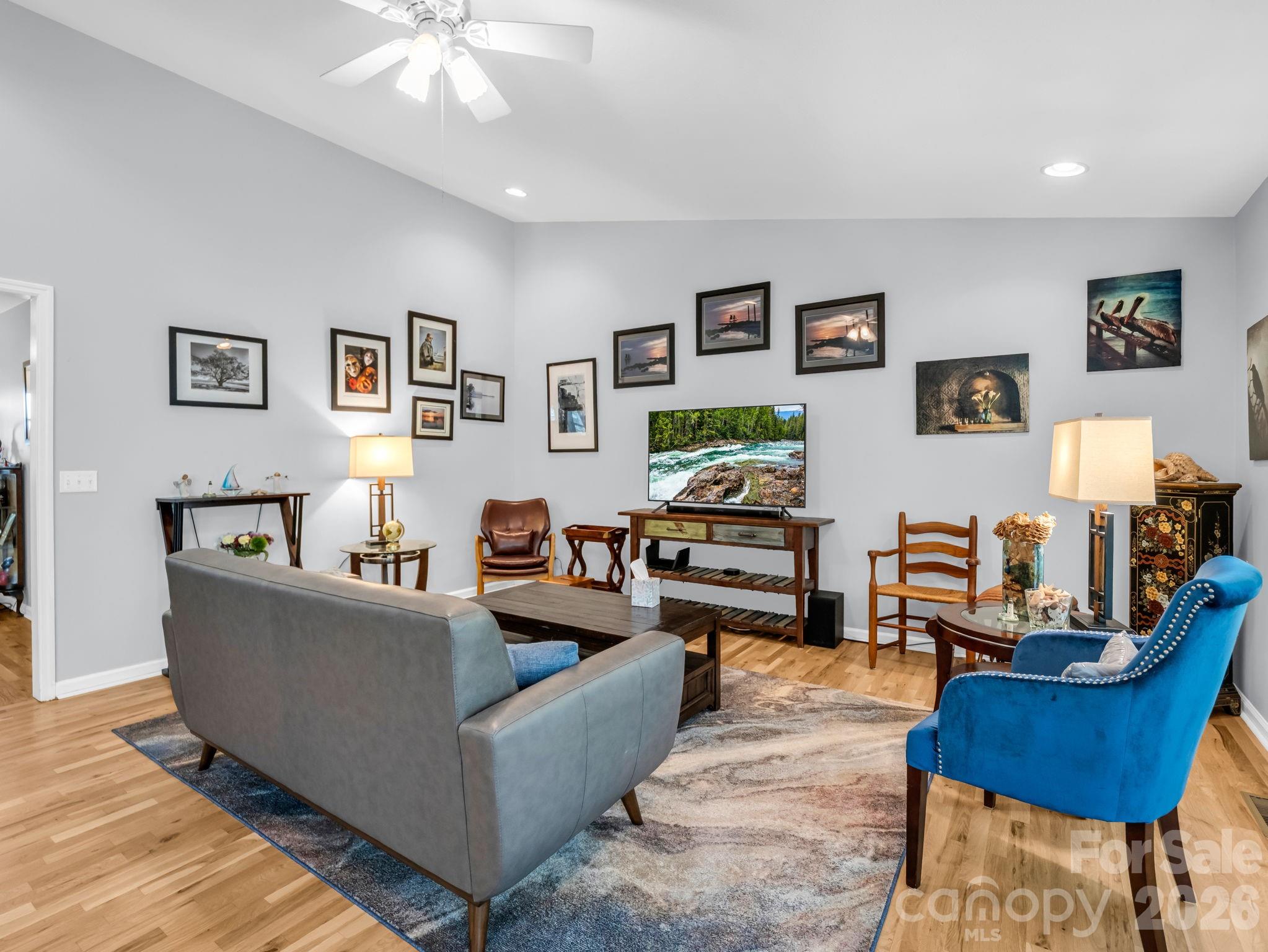 179 Kingfisher Lane — Mills River