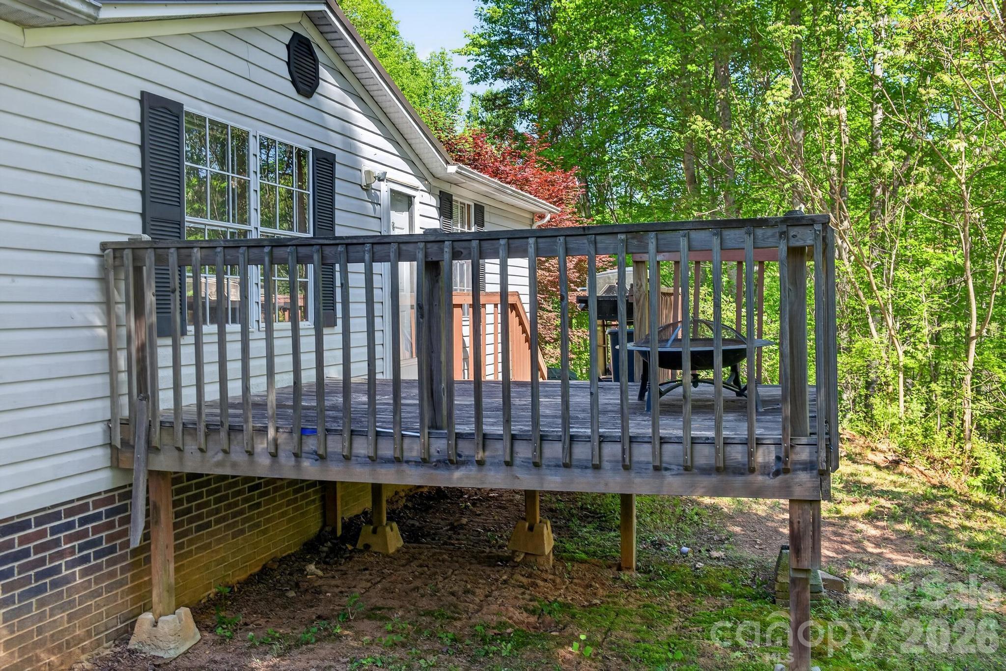 2324 Alfred Hartley Road — Lenoir