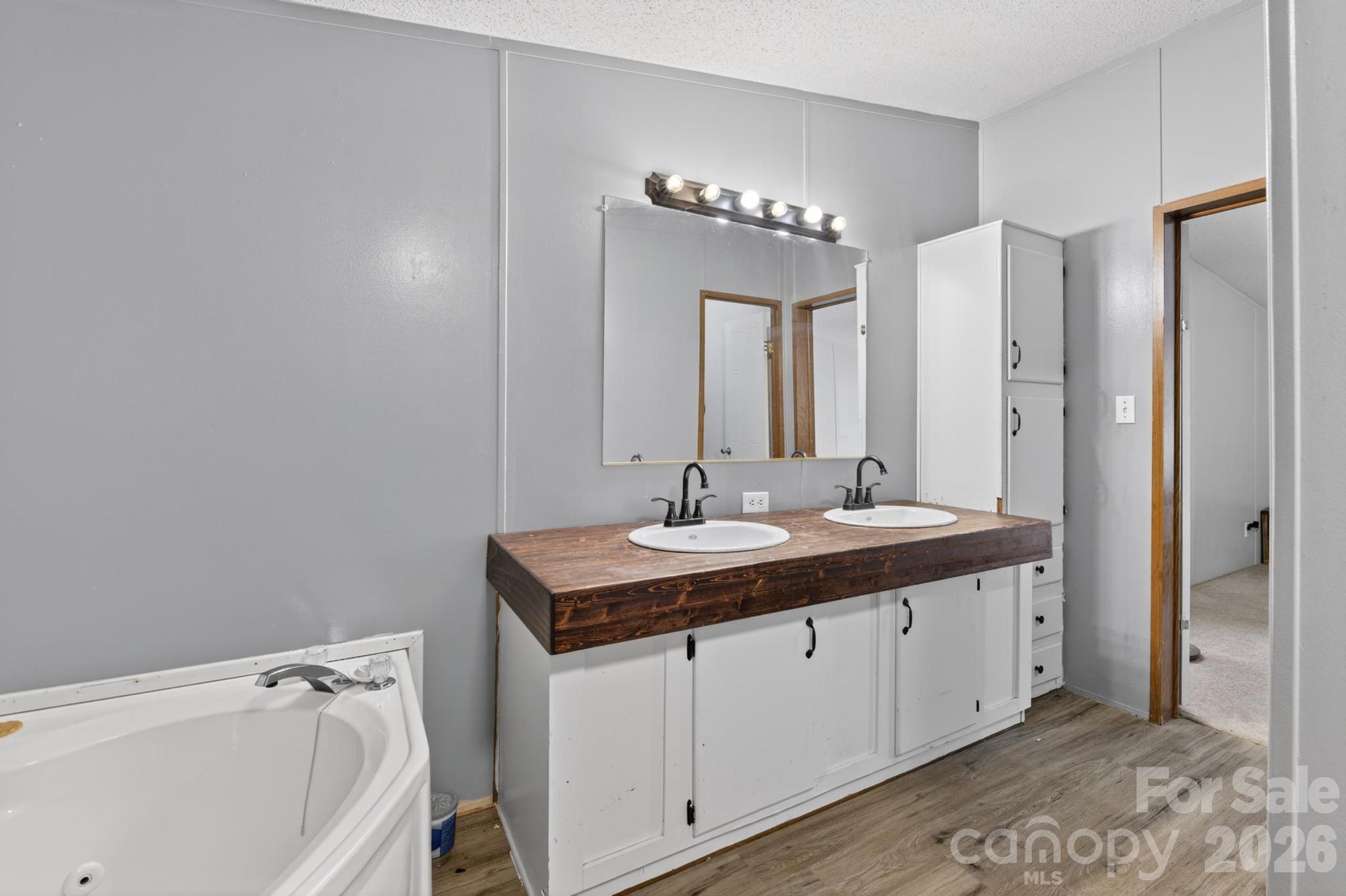 2324 Alfred Hartley Road — Lenoir