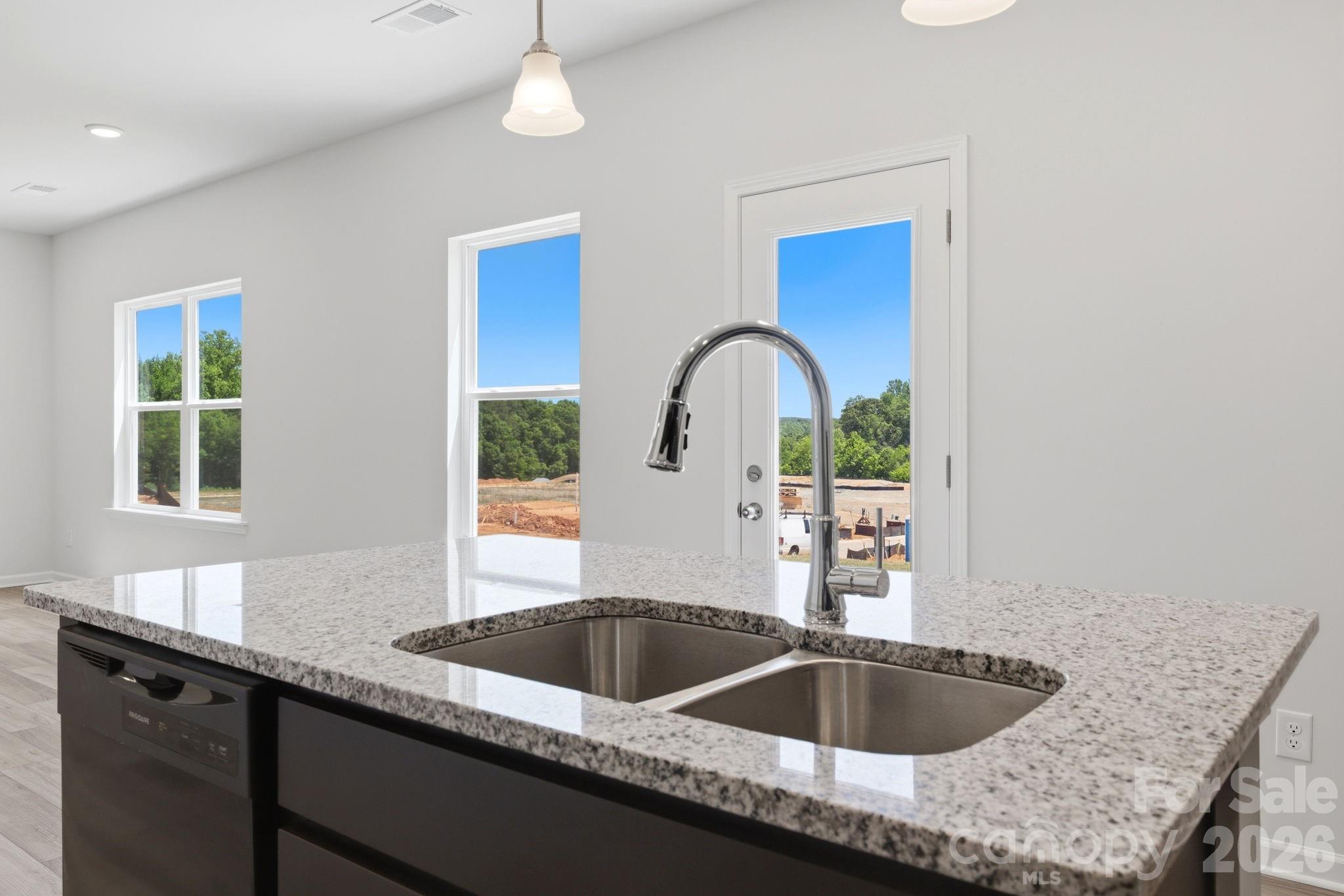 5694 Hagler Loop — Catawba