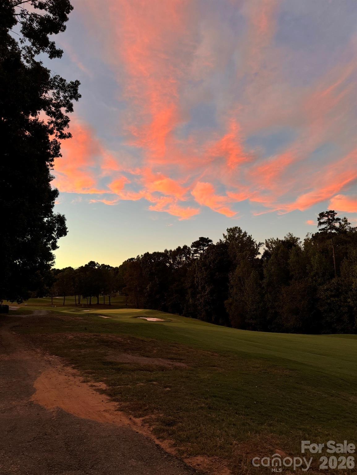 1116 Players Ridge Road — Hickory
