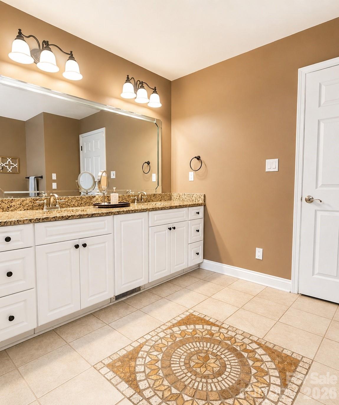 1121 Smith Street — Albemarle