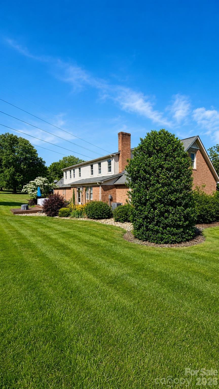 1121 Smith Street — Albemarle