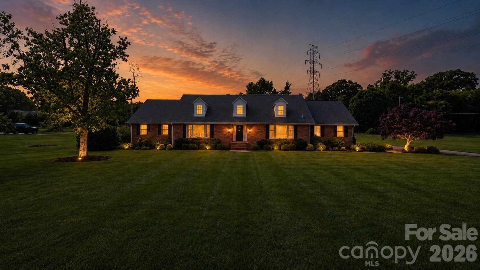 1121 Smith Street — Albemarle