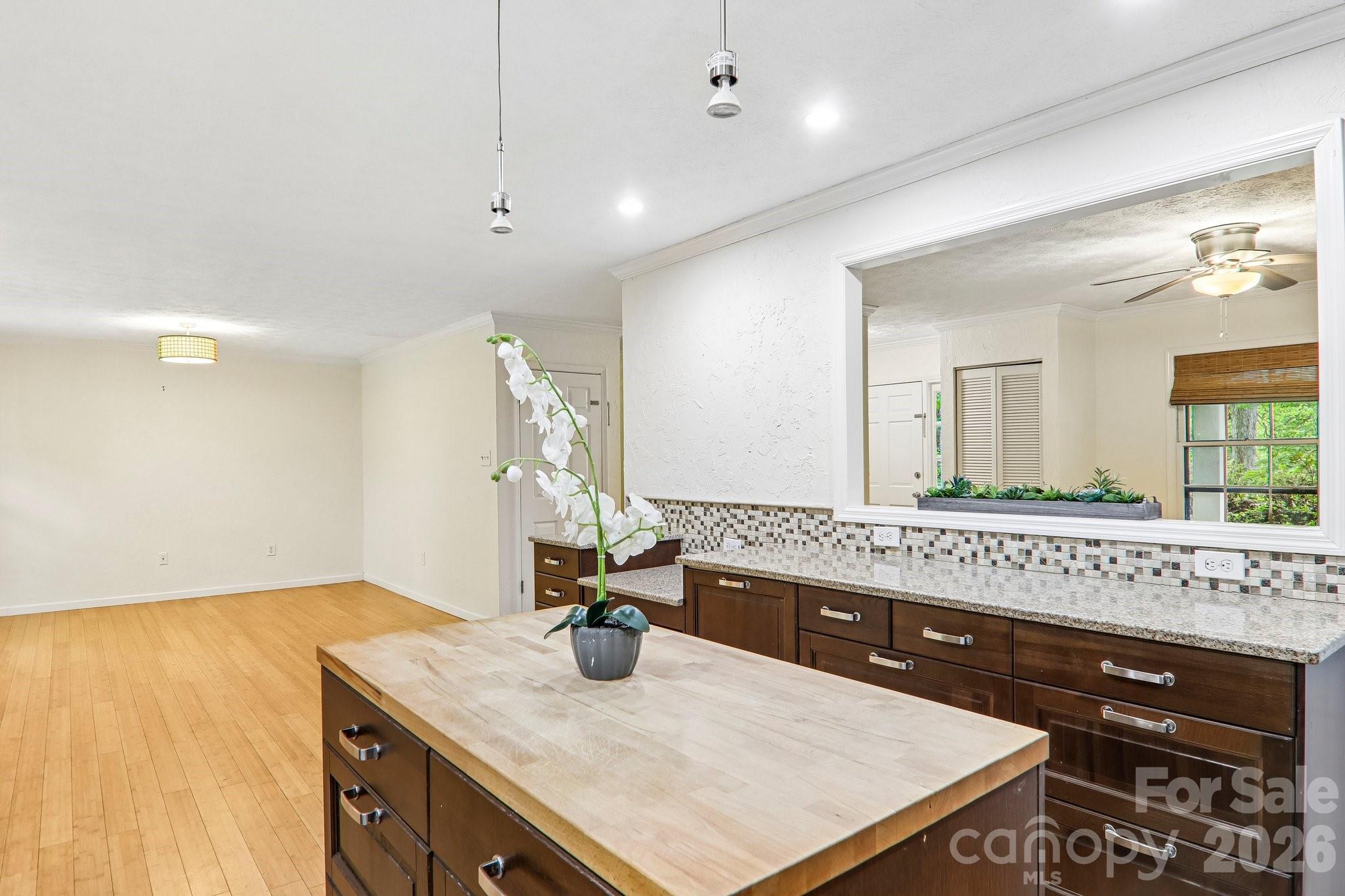 14 Forest Ridge Drive — Arden