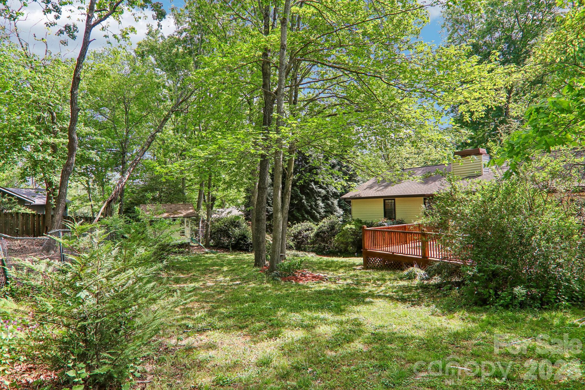 14 Forest Ridge Drive — Arden