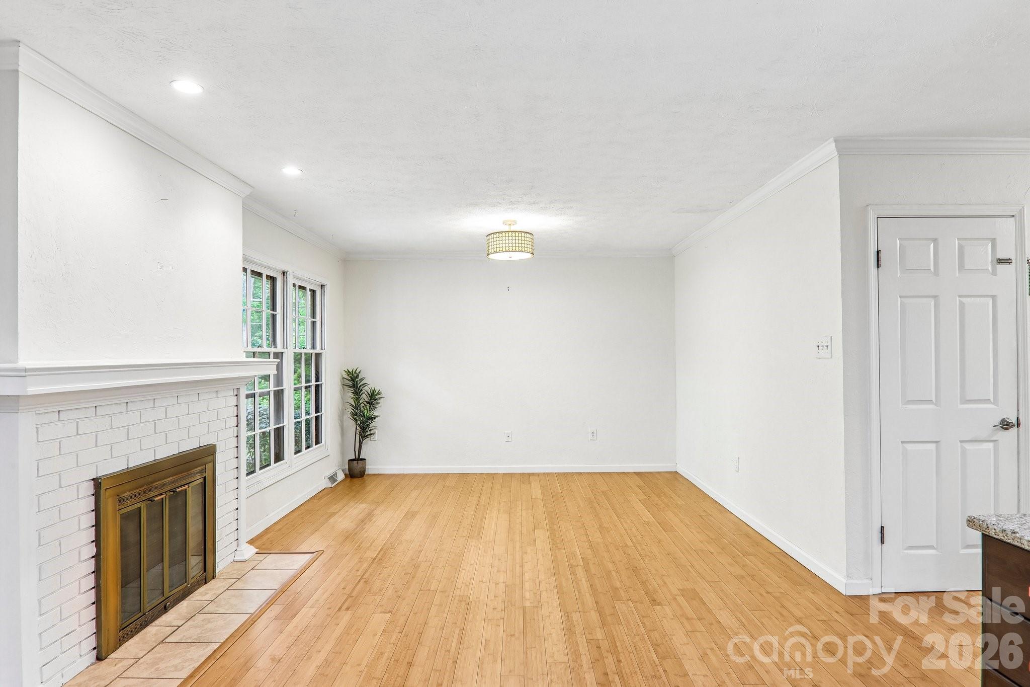 14 Forest Ridge Drive — Arden