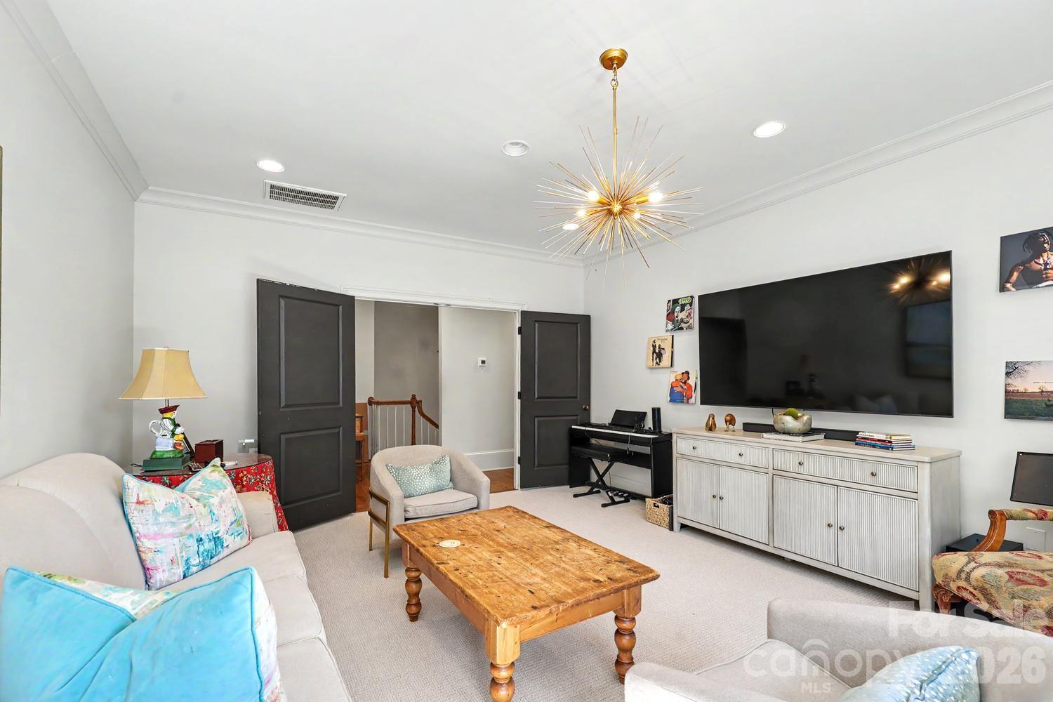 2744 Normandy Road — Charlotte