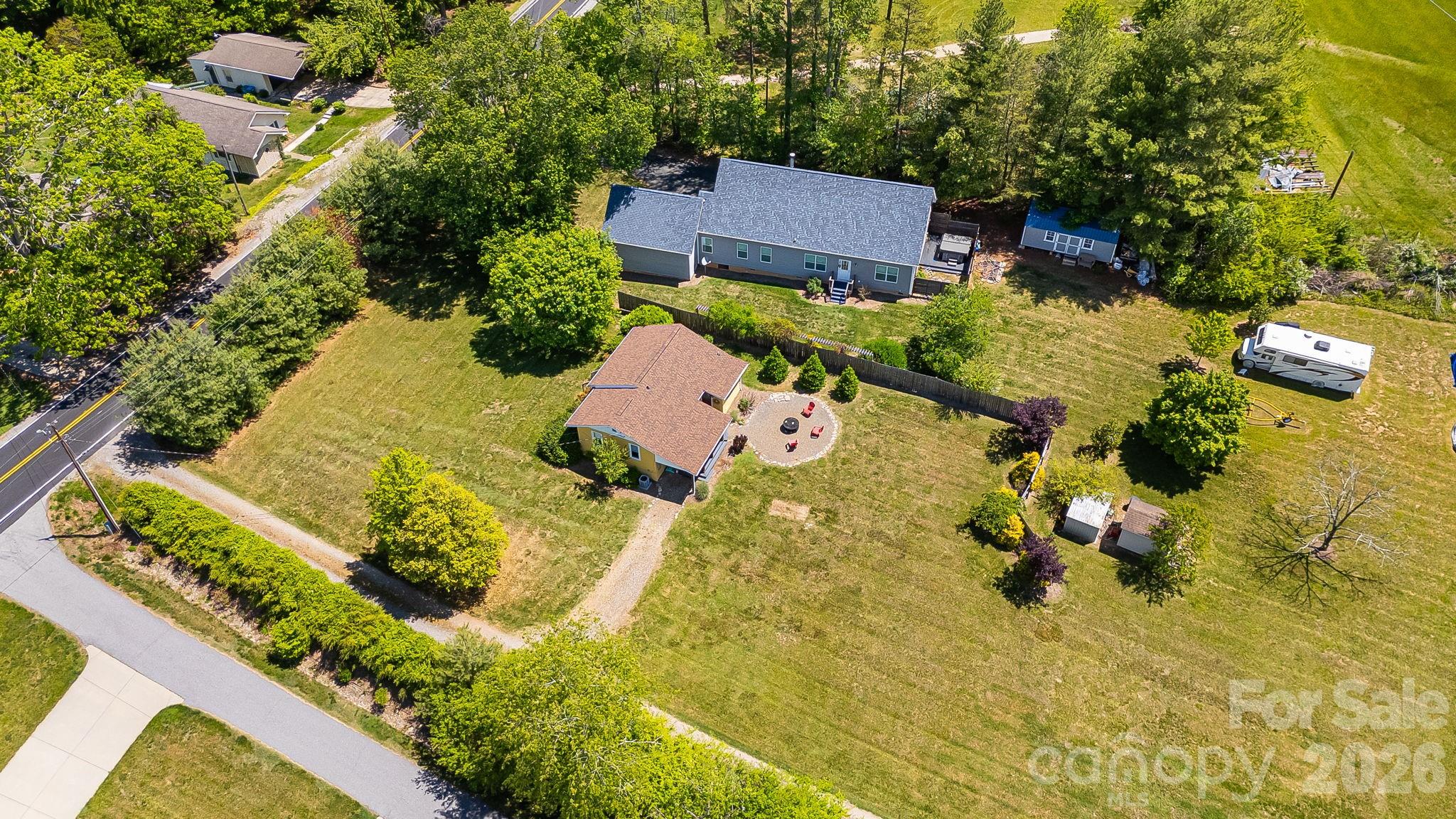 144 Macedonia Road — Asheville
