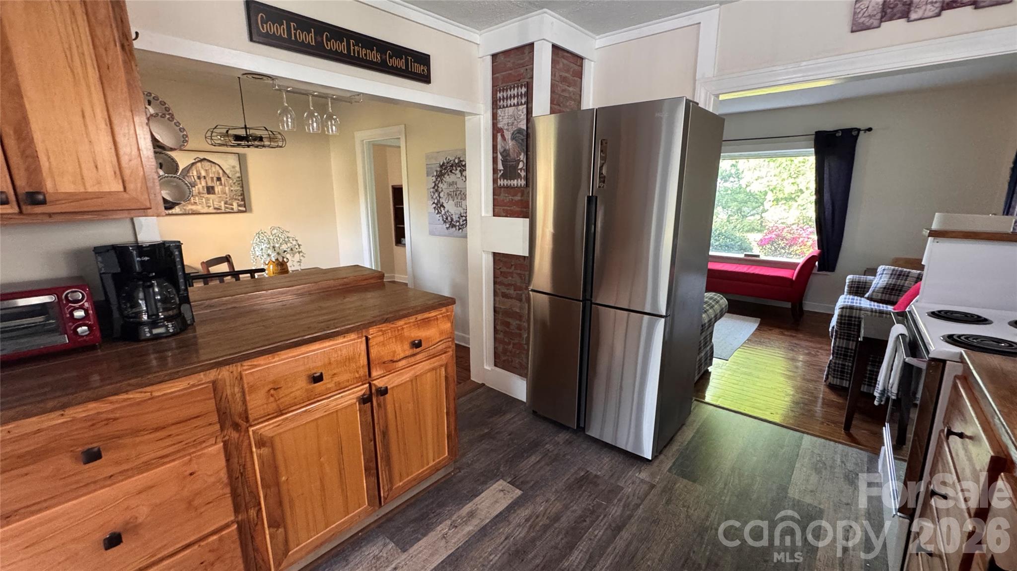 144 Macedonia Road — Asheville