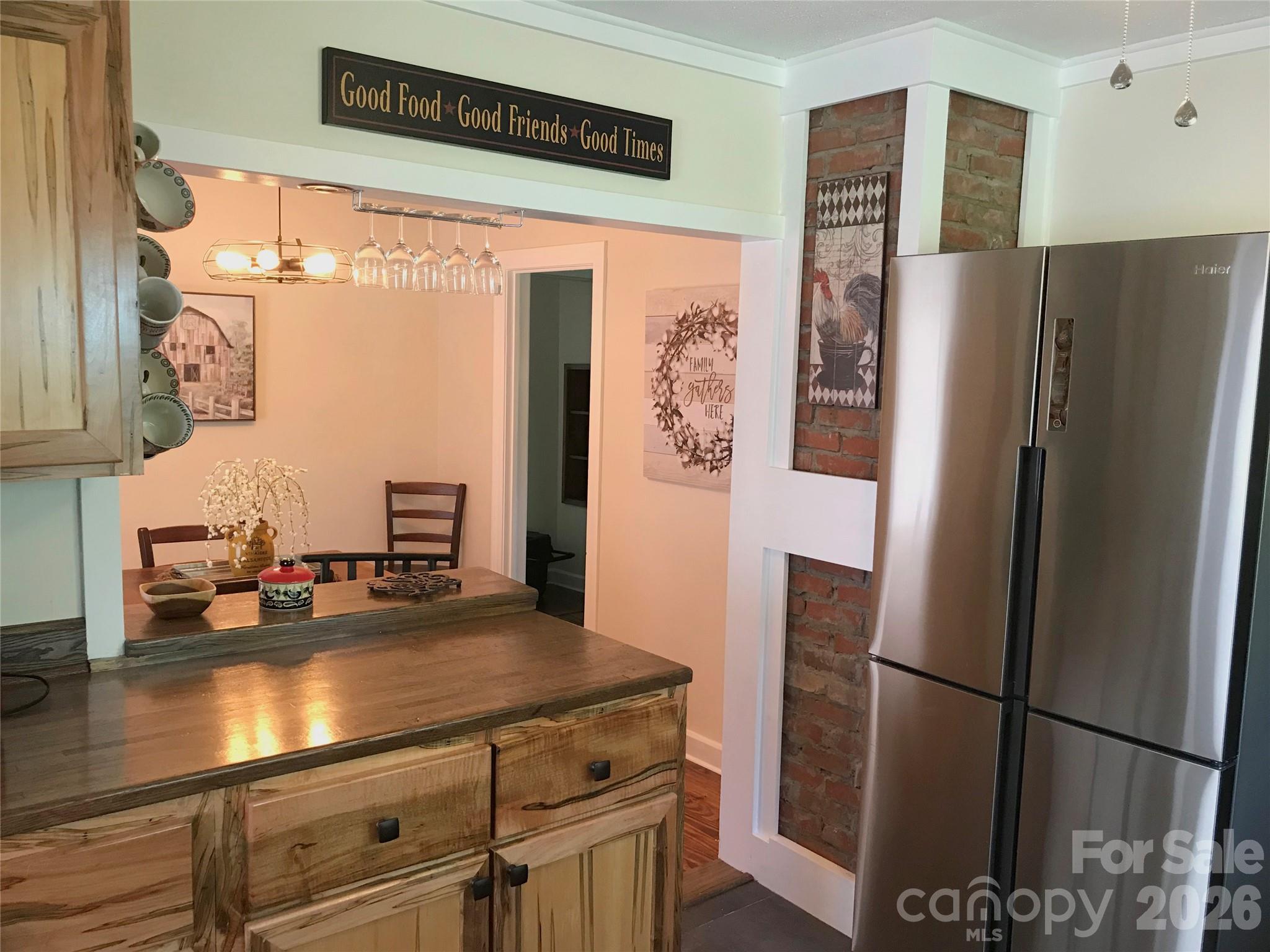 144 Macedonia Road — Asheville