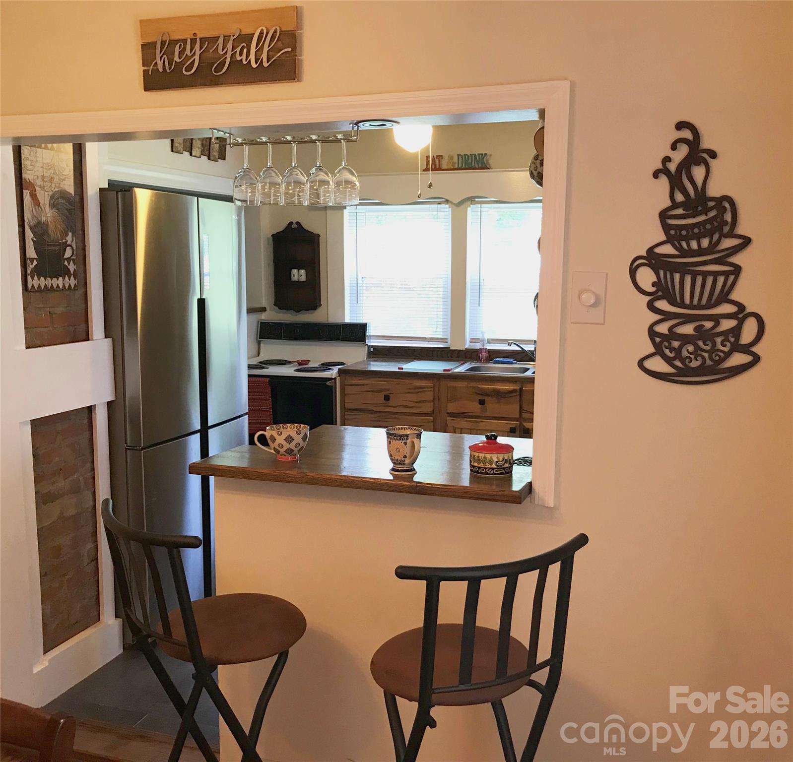 144 Macedonia Road — Asheville
