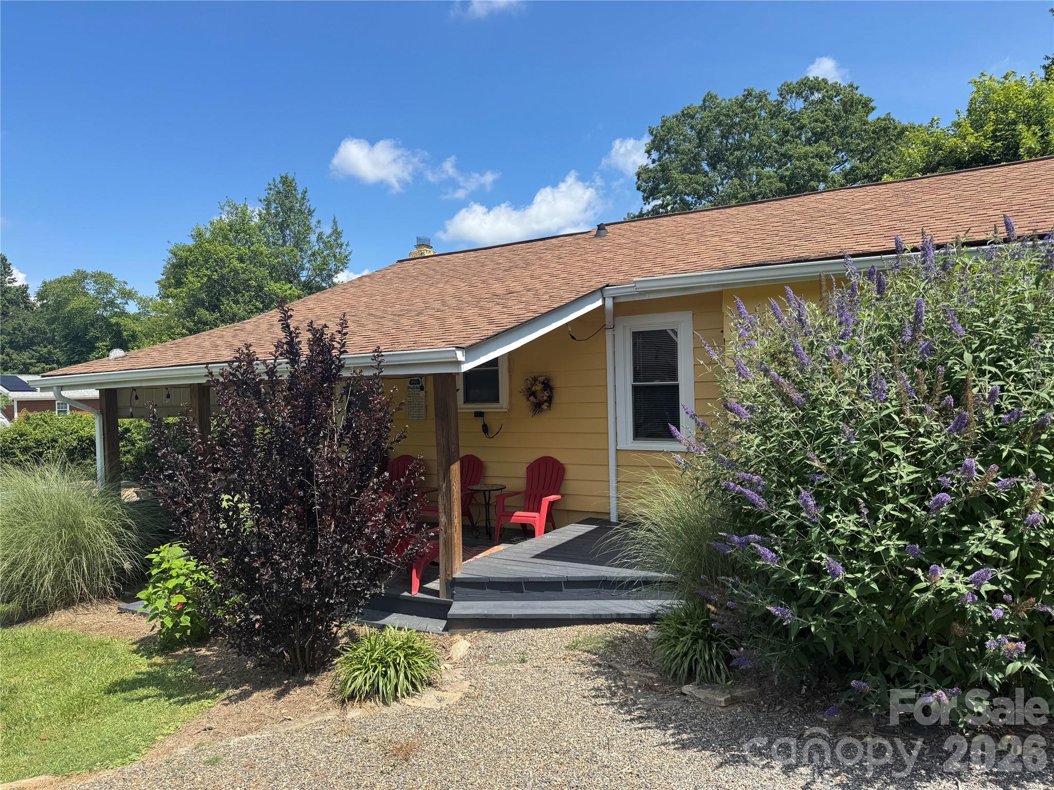 144 Macedonia Road — Asheville