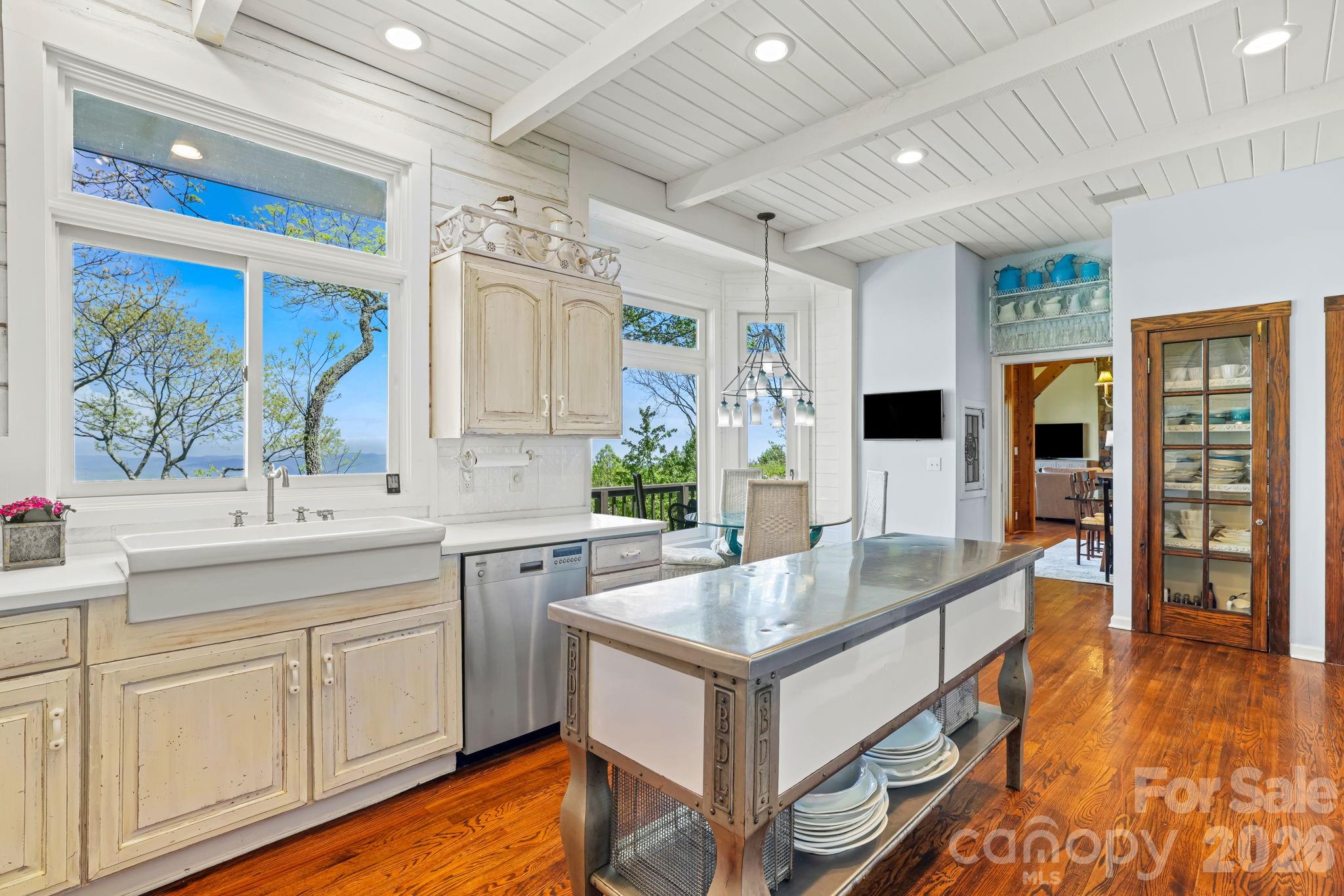1052 Toxaway Drive — Lake Toxaway