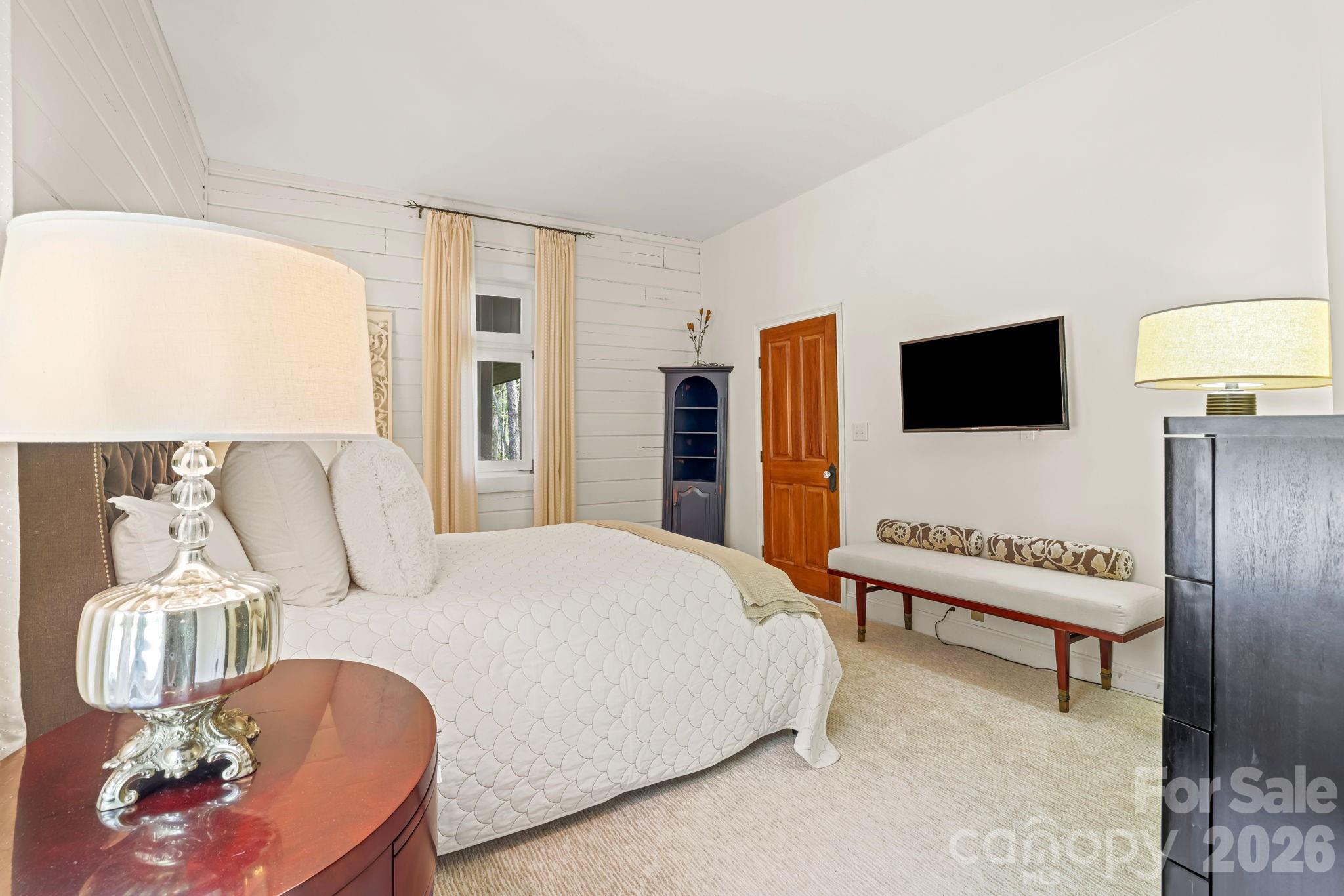 1052 Toxaway Drive — Lake Toxaway