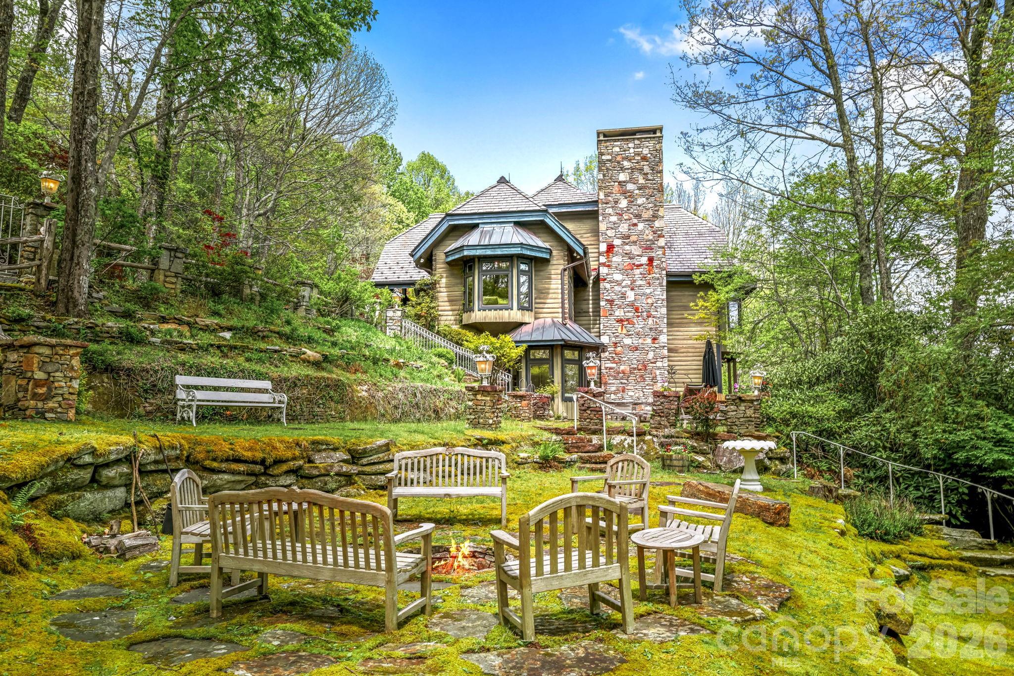 1052 Toxaway Drive — Lake Toxaway
