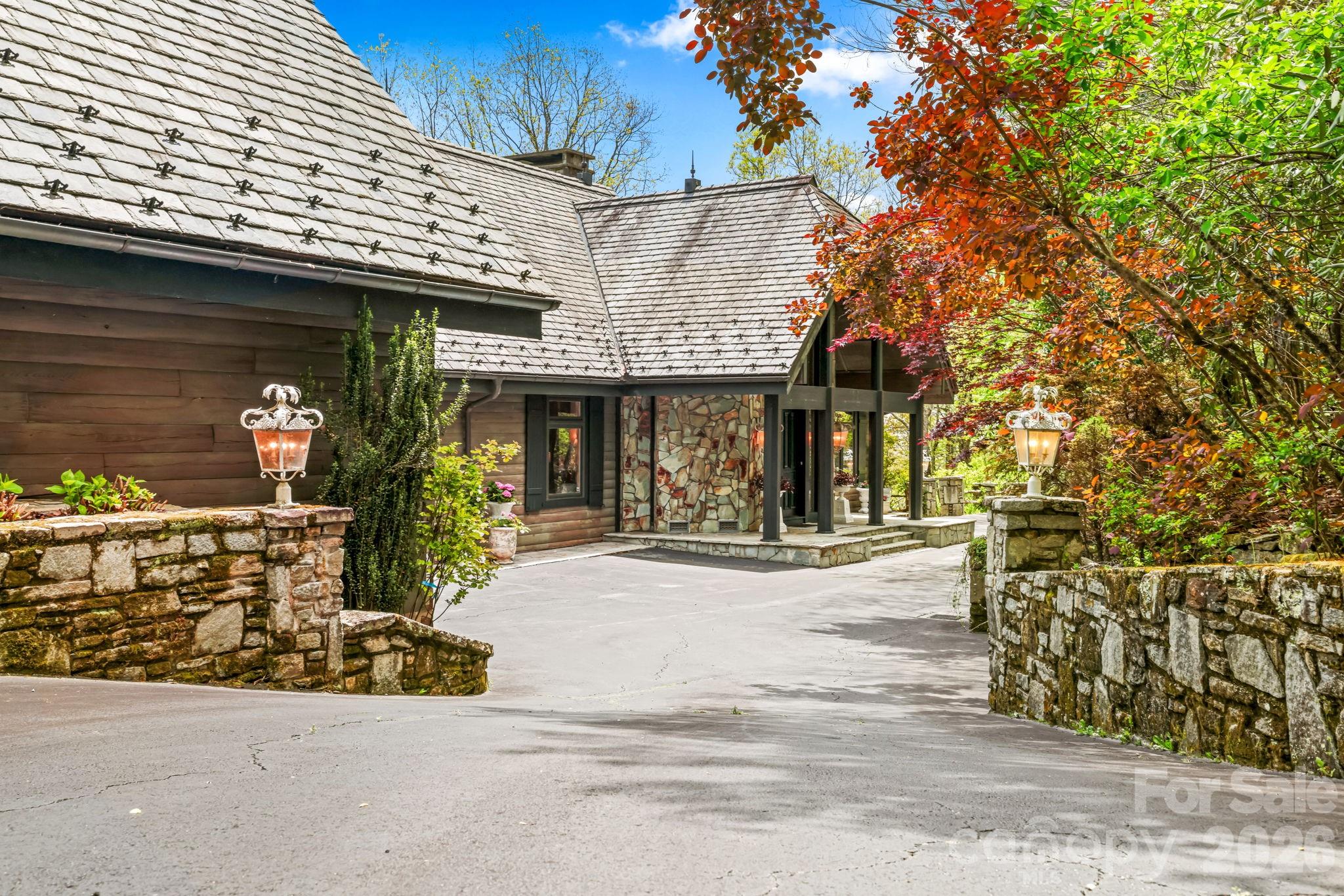 1052 Toxaway Drive — Lake Toxaway