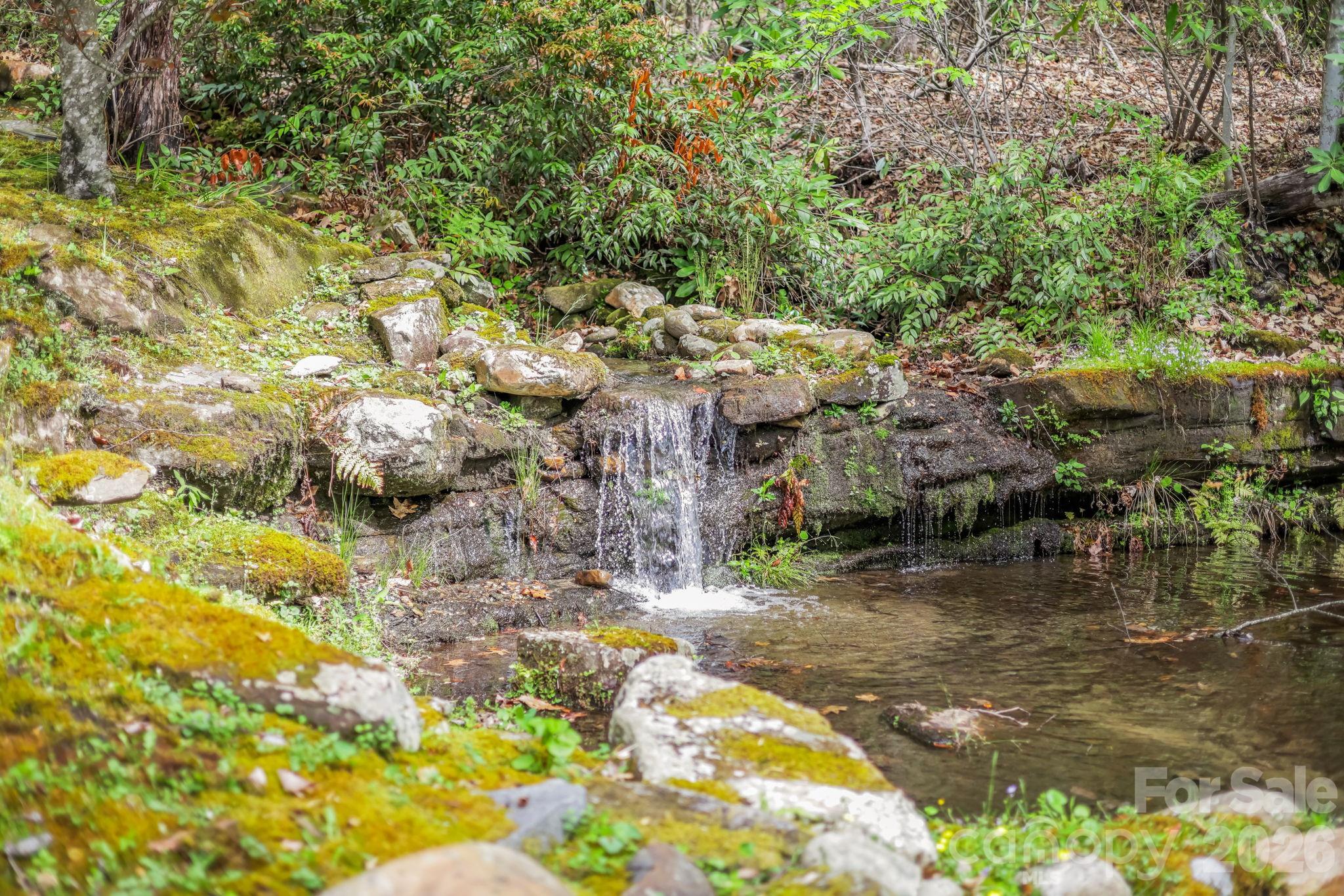 1052 Toxaway Drive — Lake Toxaway