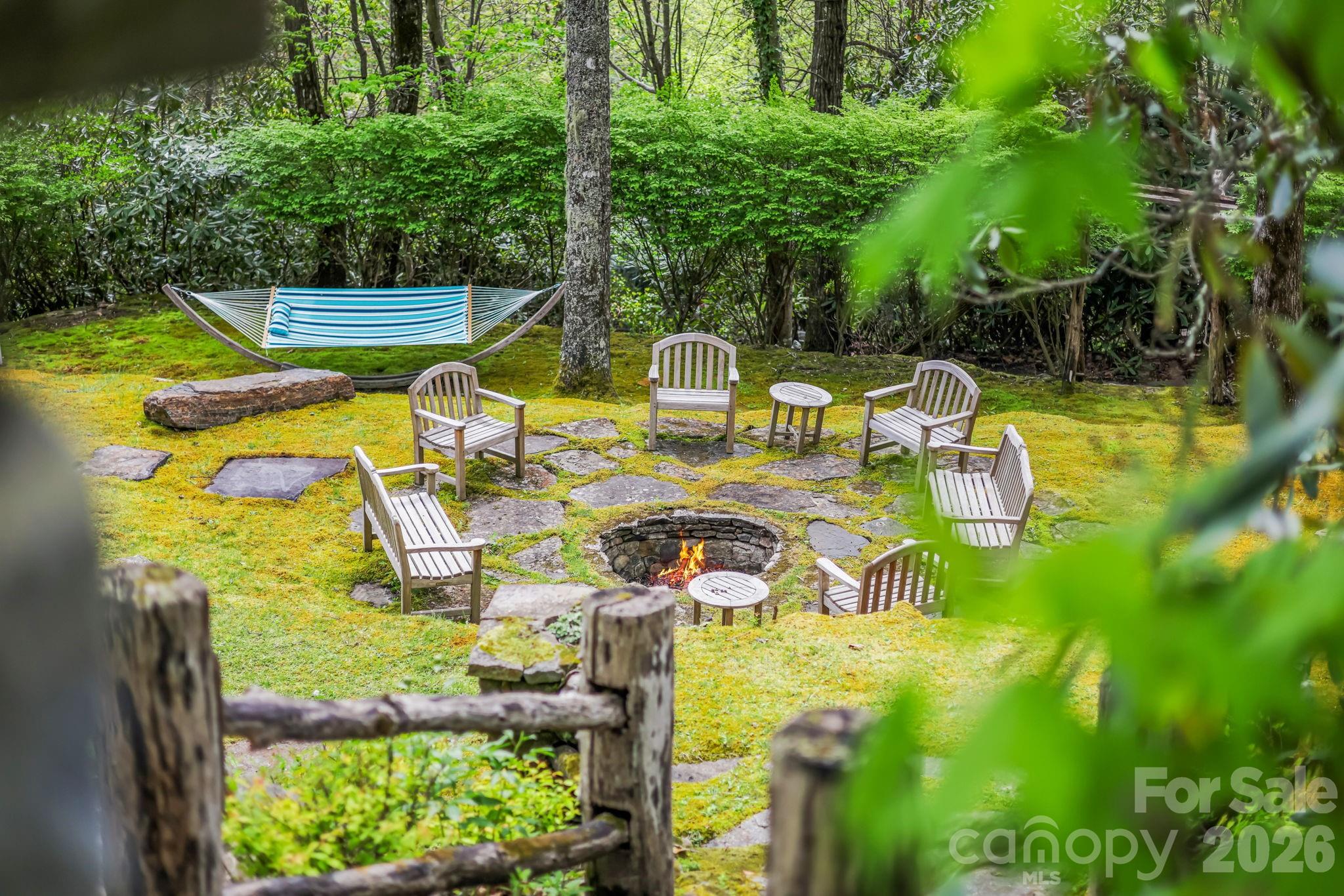 1052 Toxaway Drive — Lake Toxaway