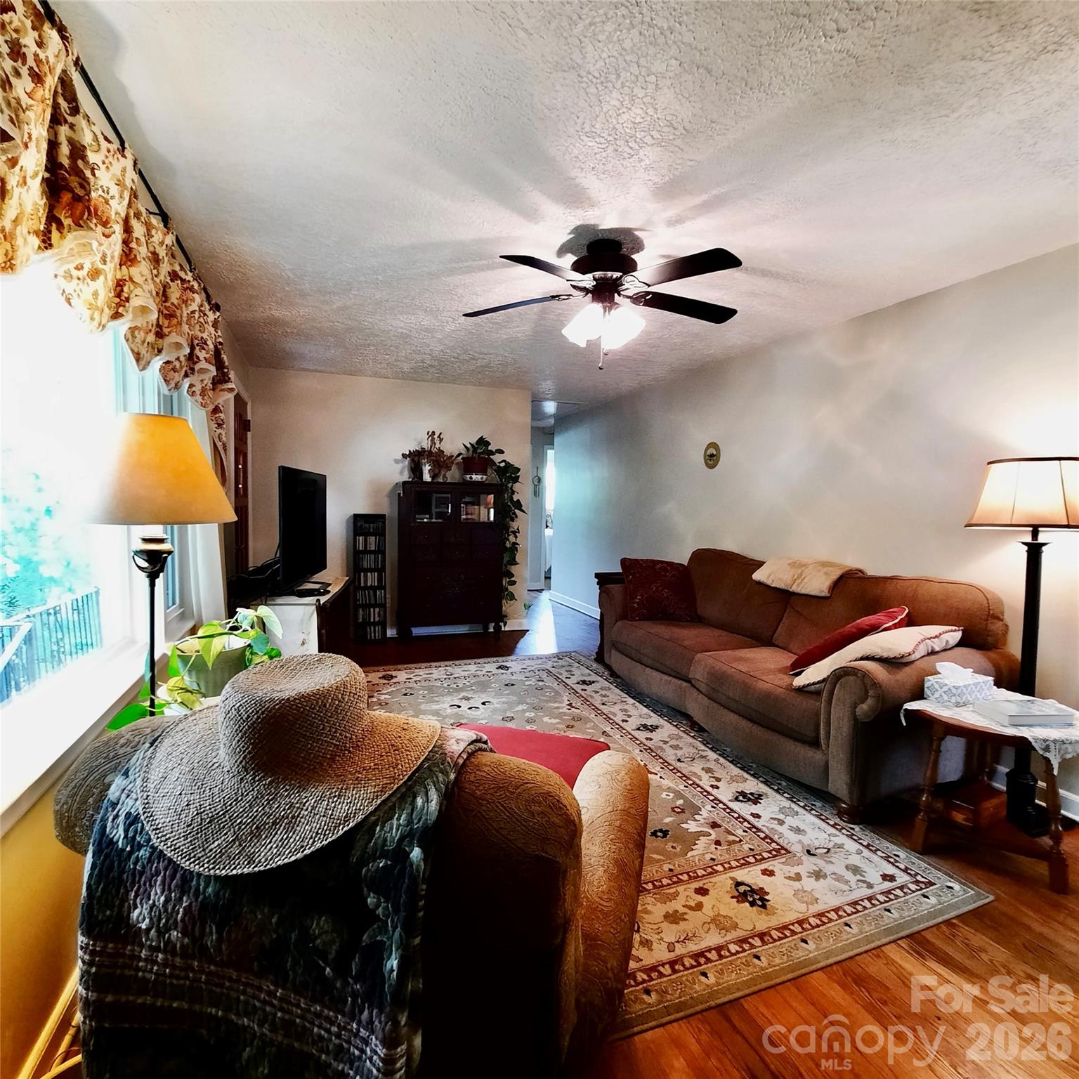 604 Substation Street — Hendersonville