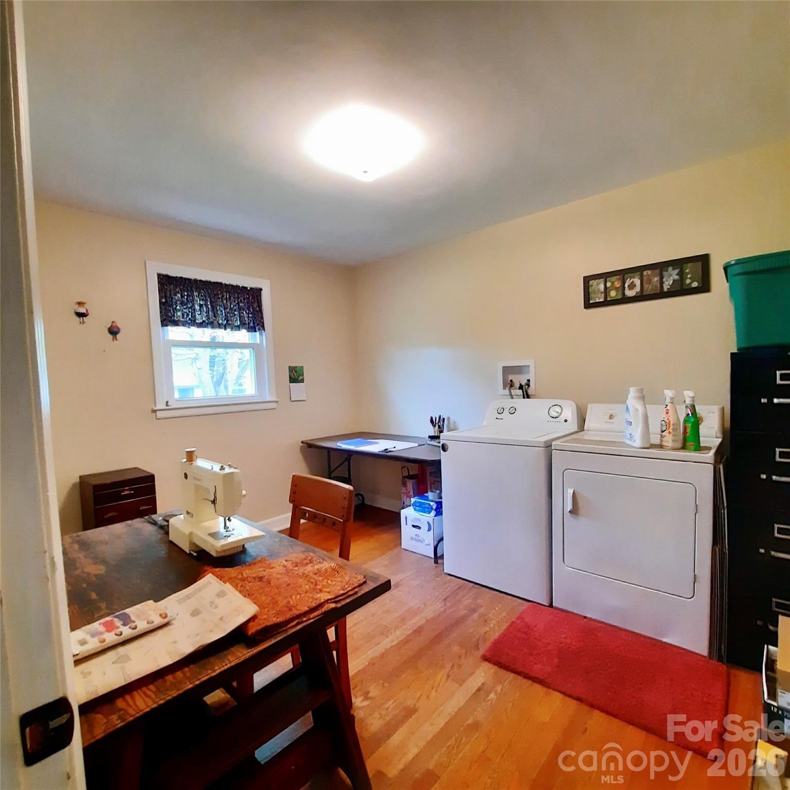 604 Substation Street — Hendersonville