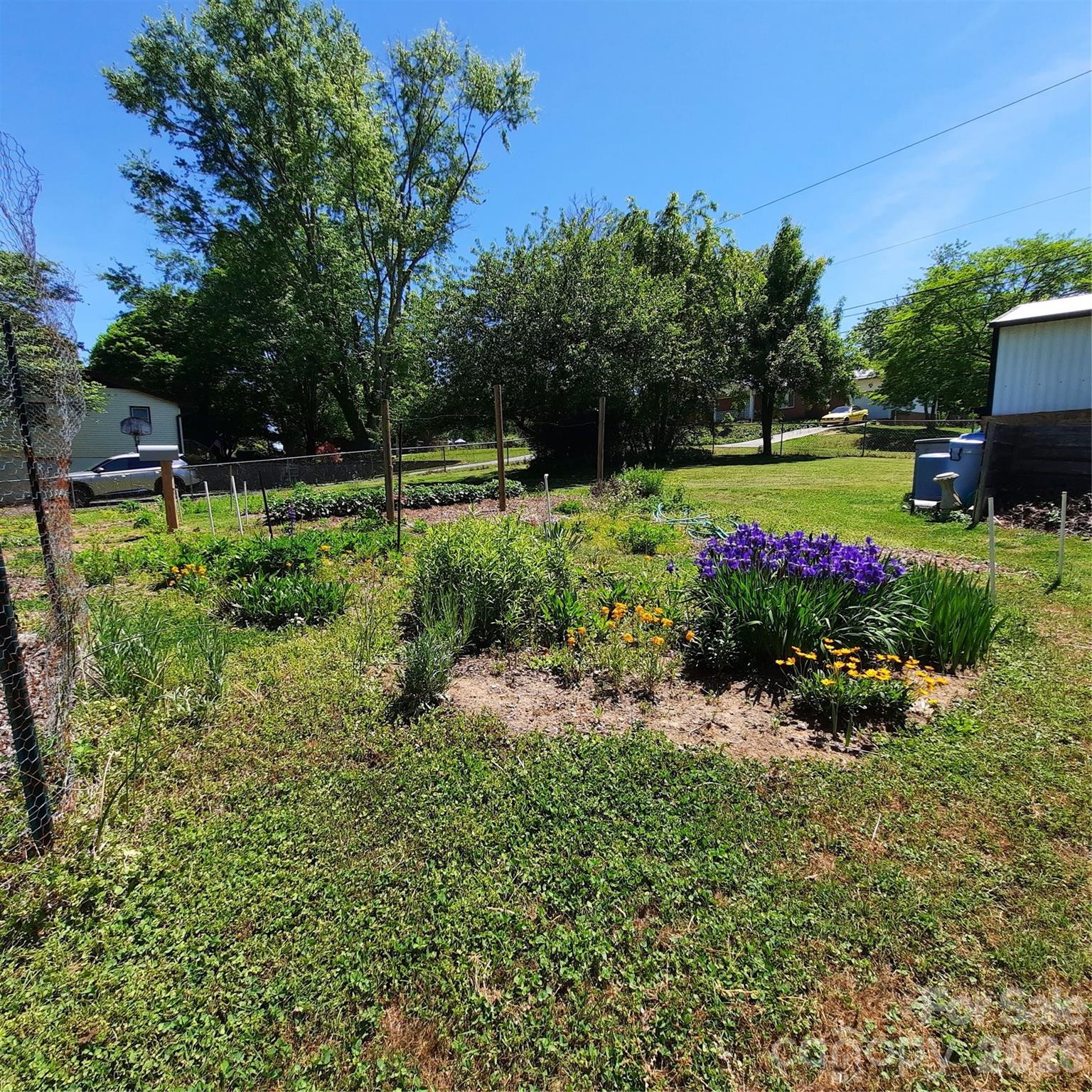 604 Substation Street — Hendersonville