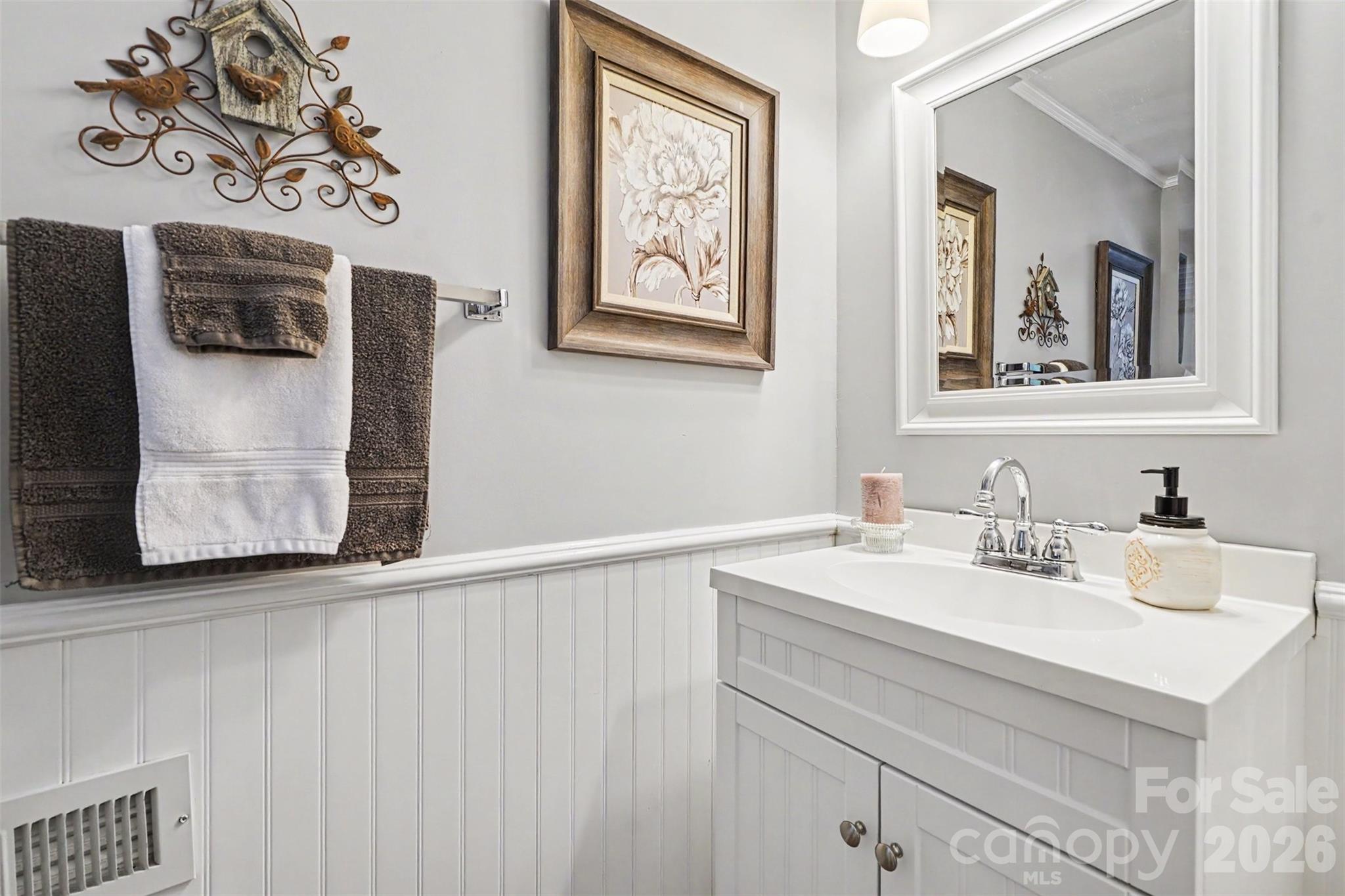 13611 Idlefield Lane — Matthews