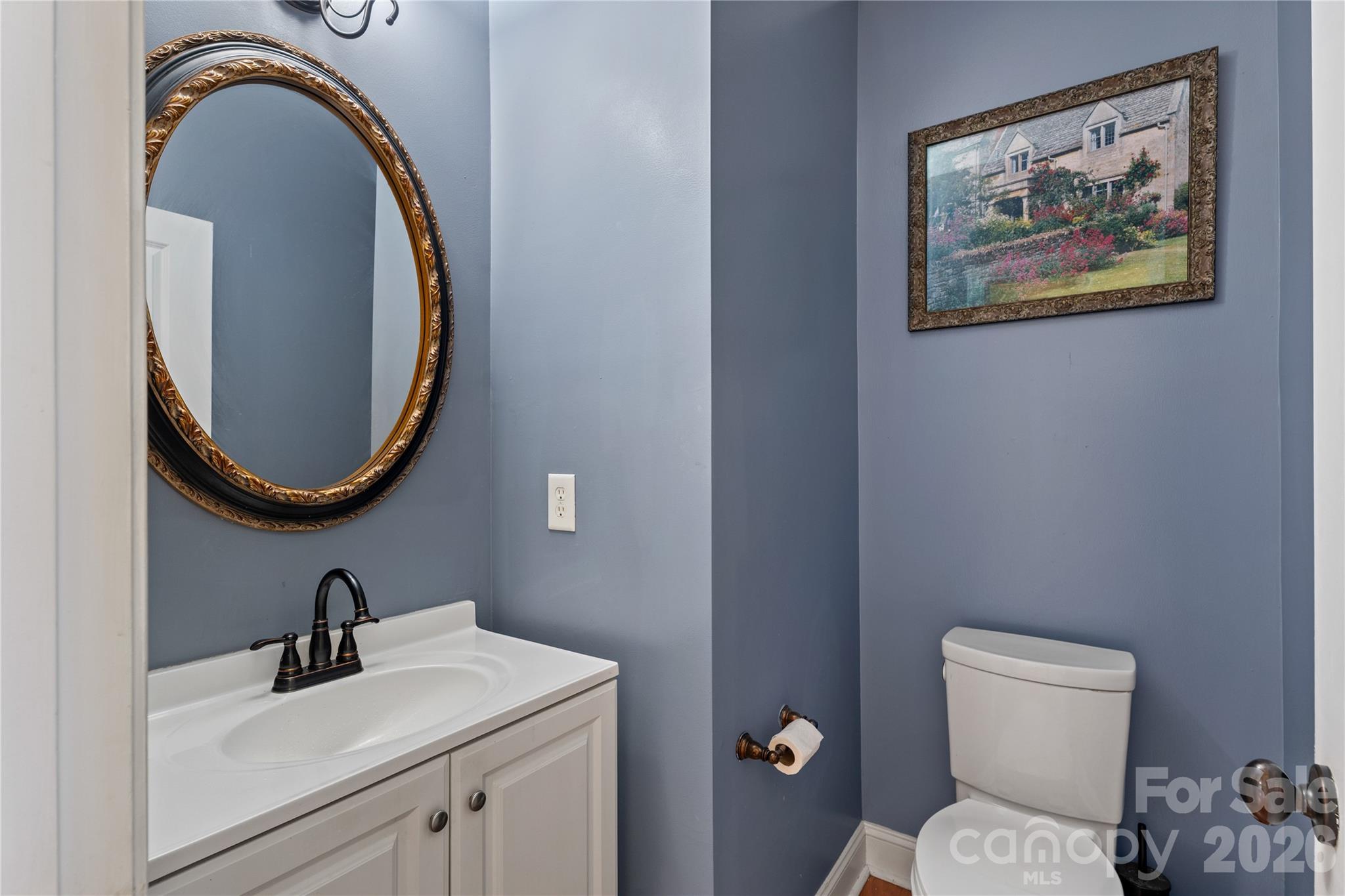 1518 Squirrel Lake Court — Matthews