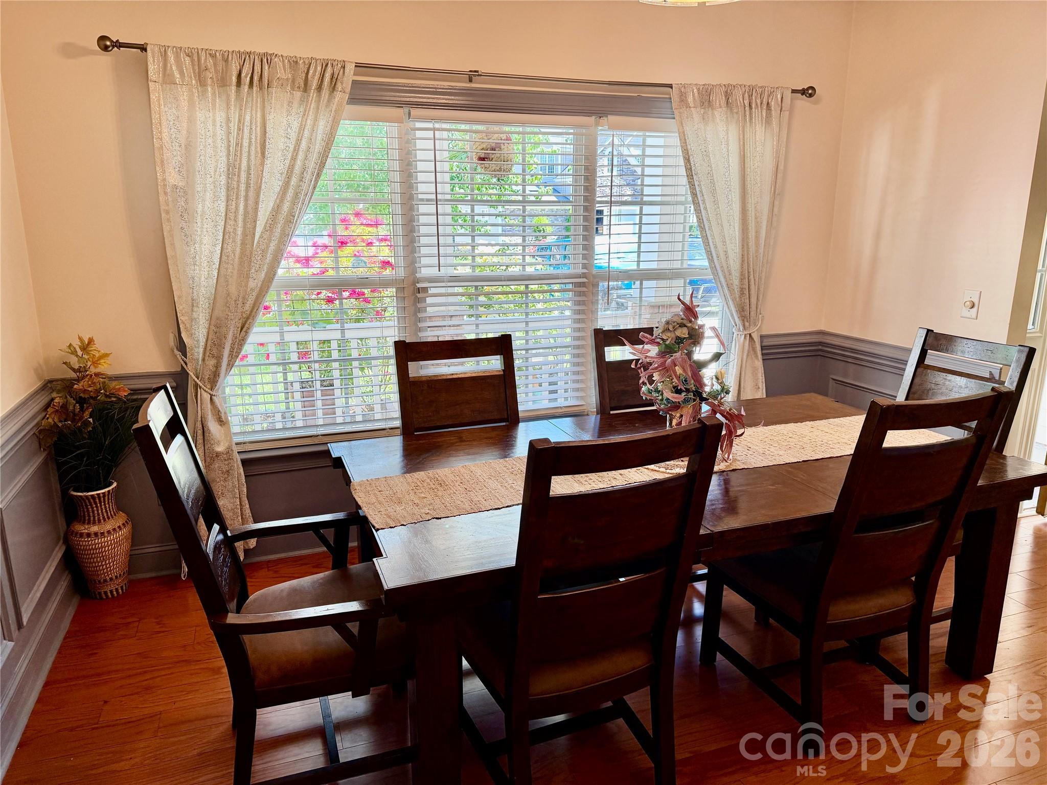 1518 Squirrel Lake Court — Matthews