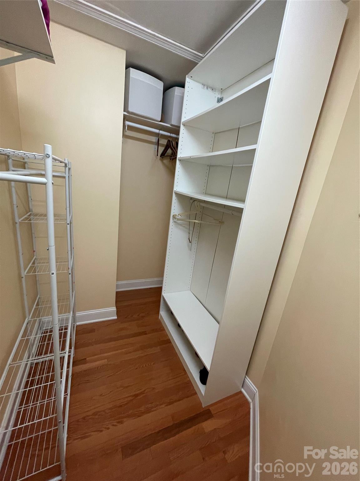 1518 Squirrel Lake Court — Matthews