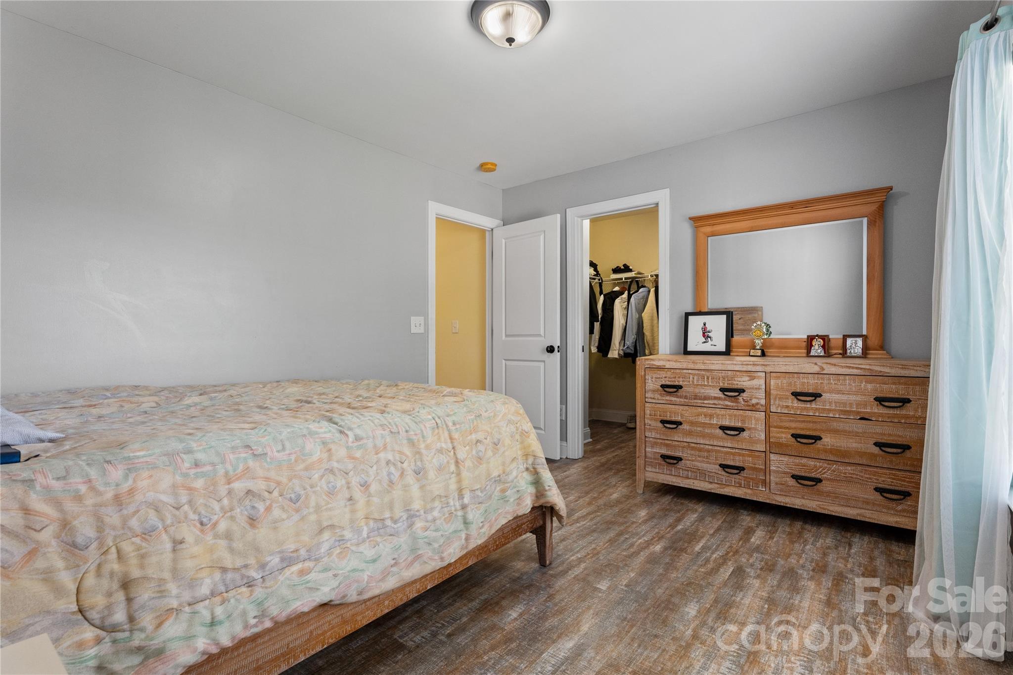 1518 Squirrel Lake Court — Matthews