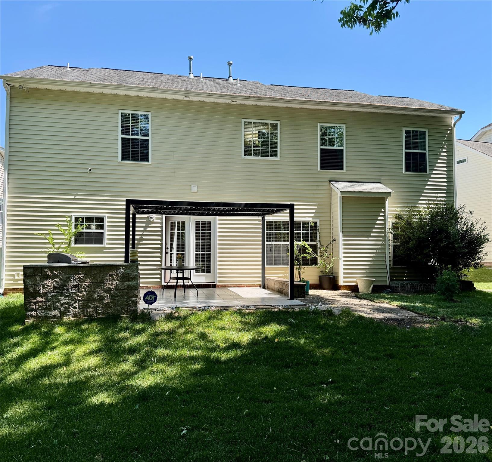 1518 Squirrel Lake Court — Matthews