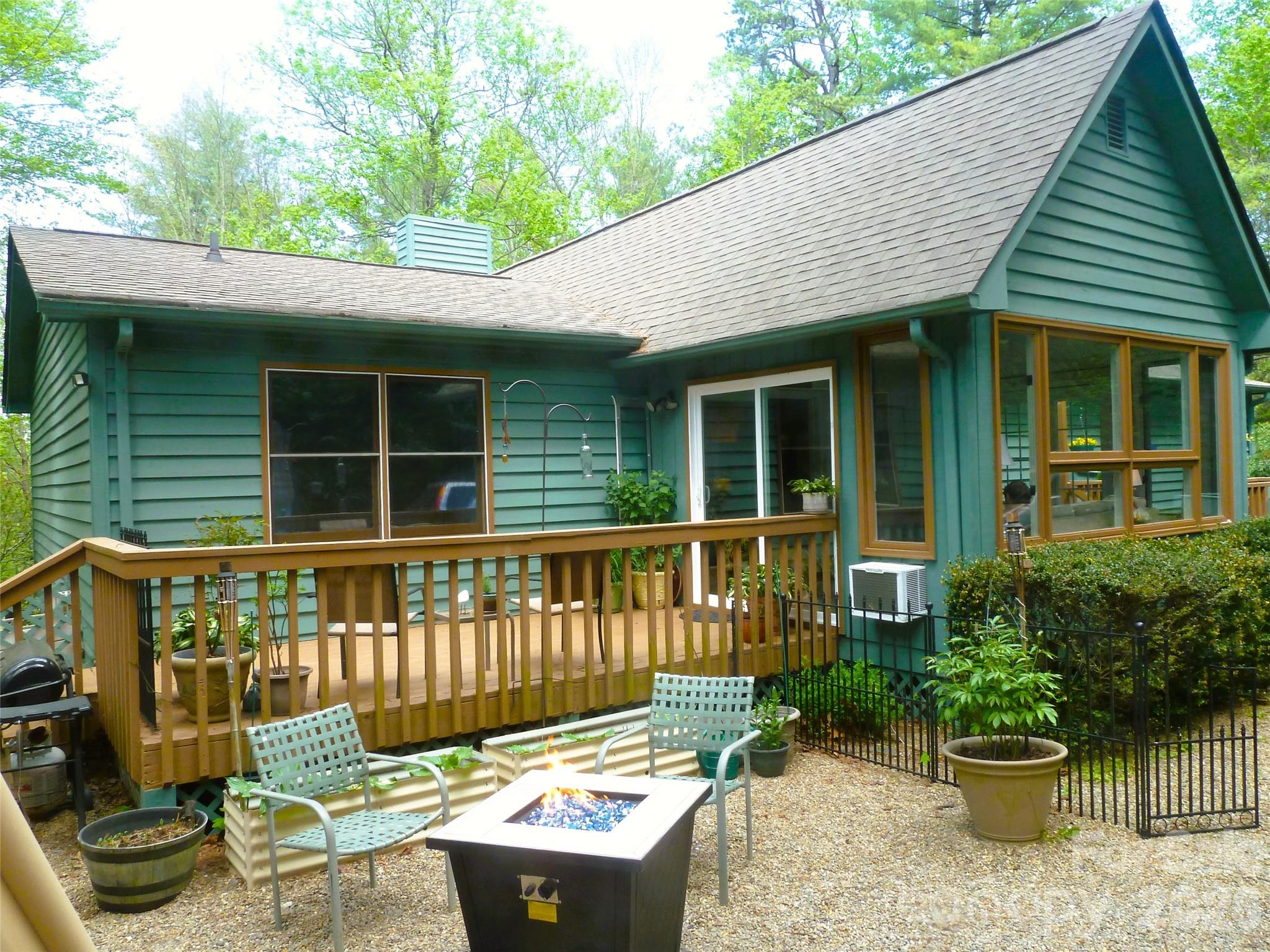 2698 Connestee Trail — Brevard